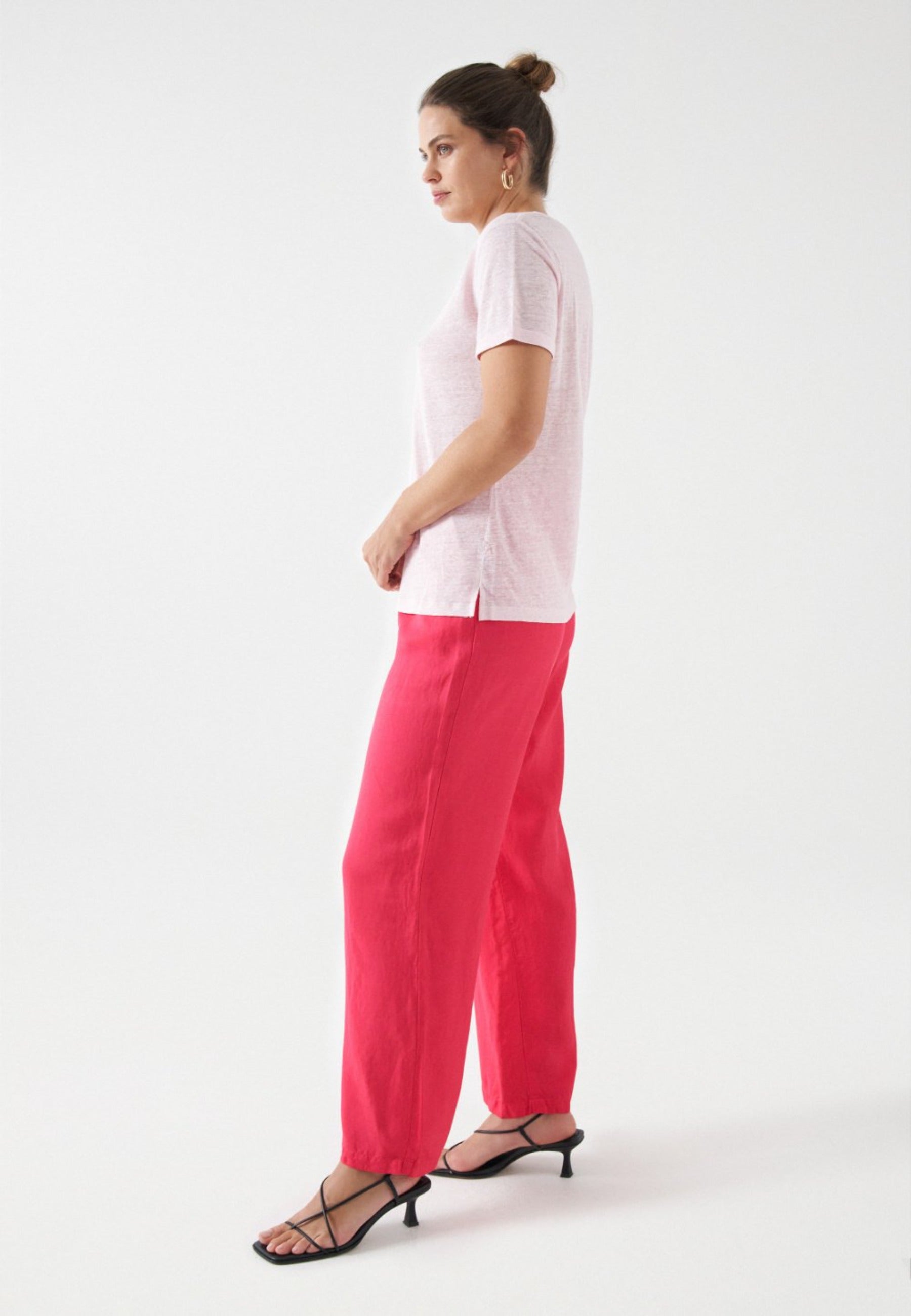 Maglietta in lino con scollo a V in rosa chiaro T-Shirts Salsa Jeans   