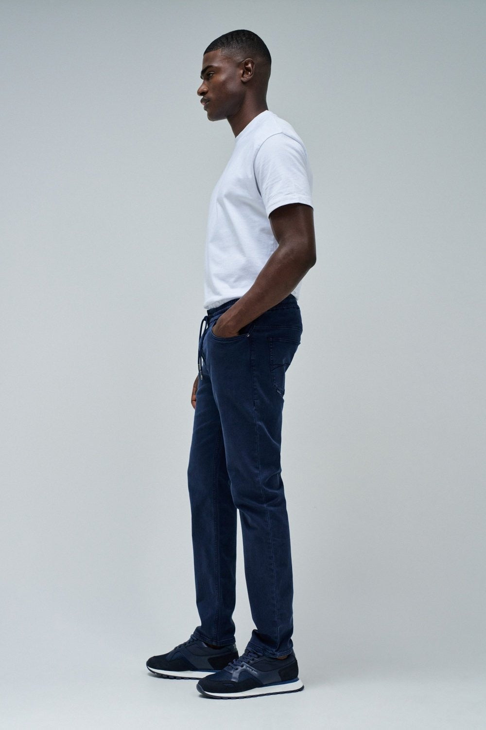 Pantaloni regular Jogger S-Activ Colors in blu scuro Salsa Jeans