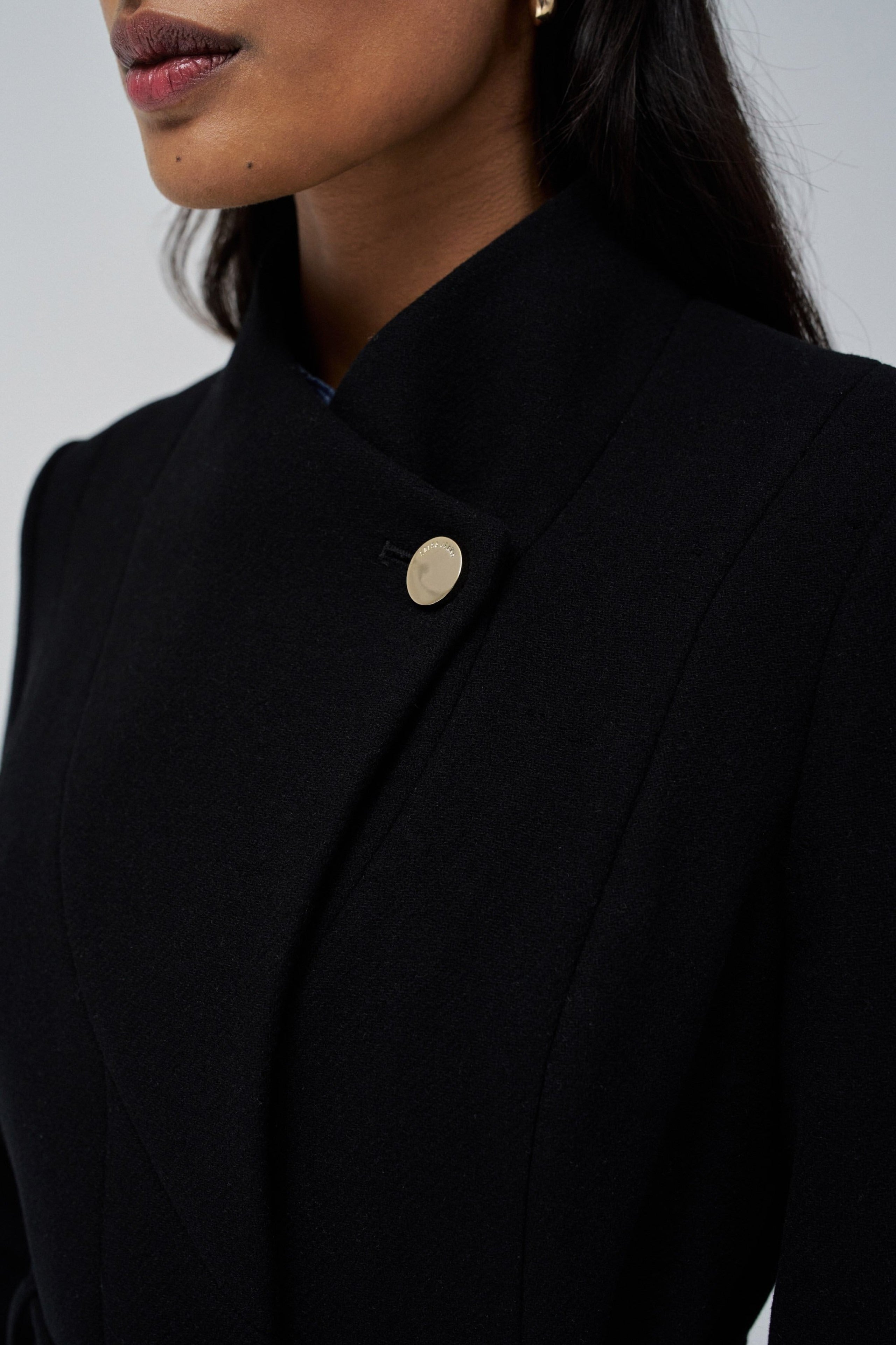 Cappotto lungo in lana con cintura in nero Giacche Salsa Jeans