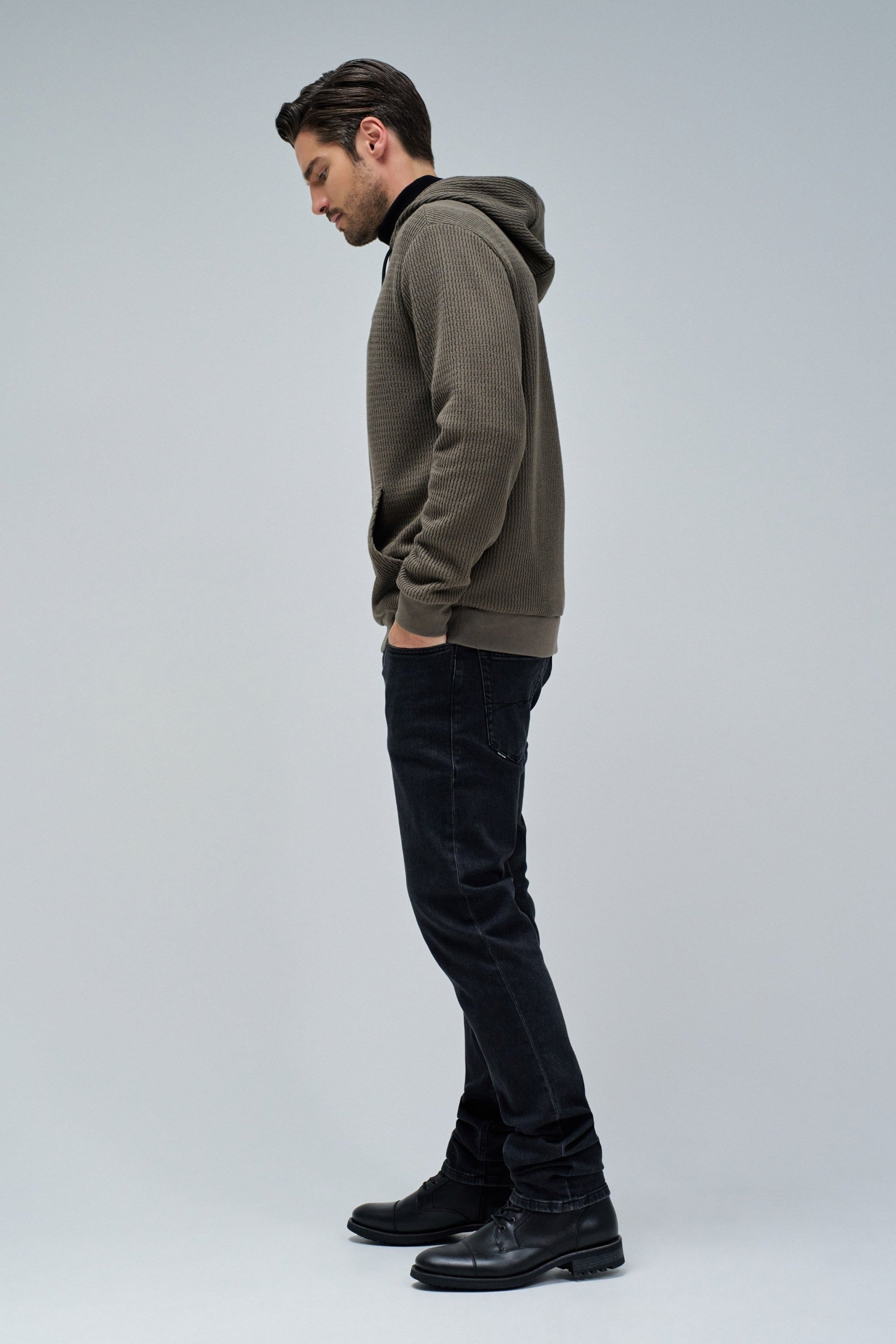 Felpa con cappuccio testurizzata con patch logo in verde scuro