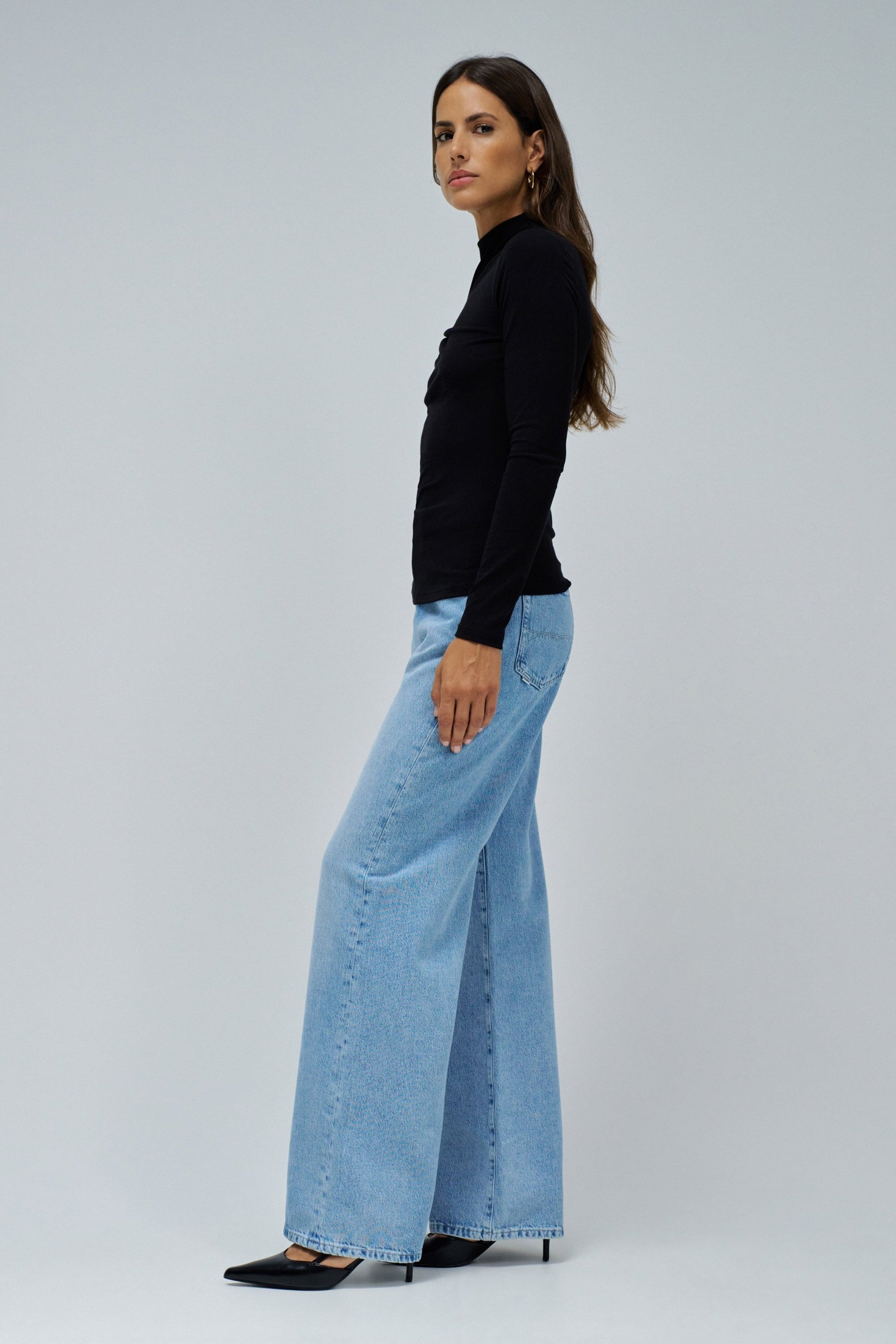 Maniche lunghe con dettaglio Twist in nero T-Shirt Salsa Jeans