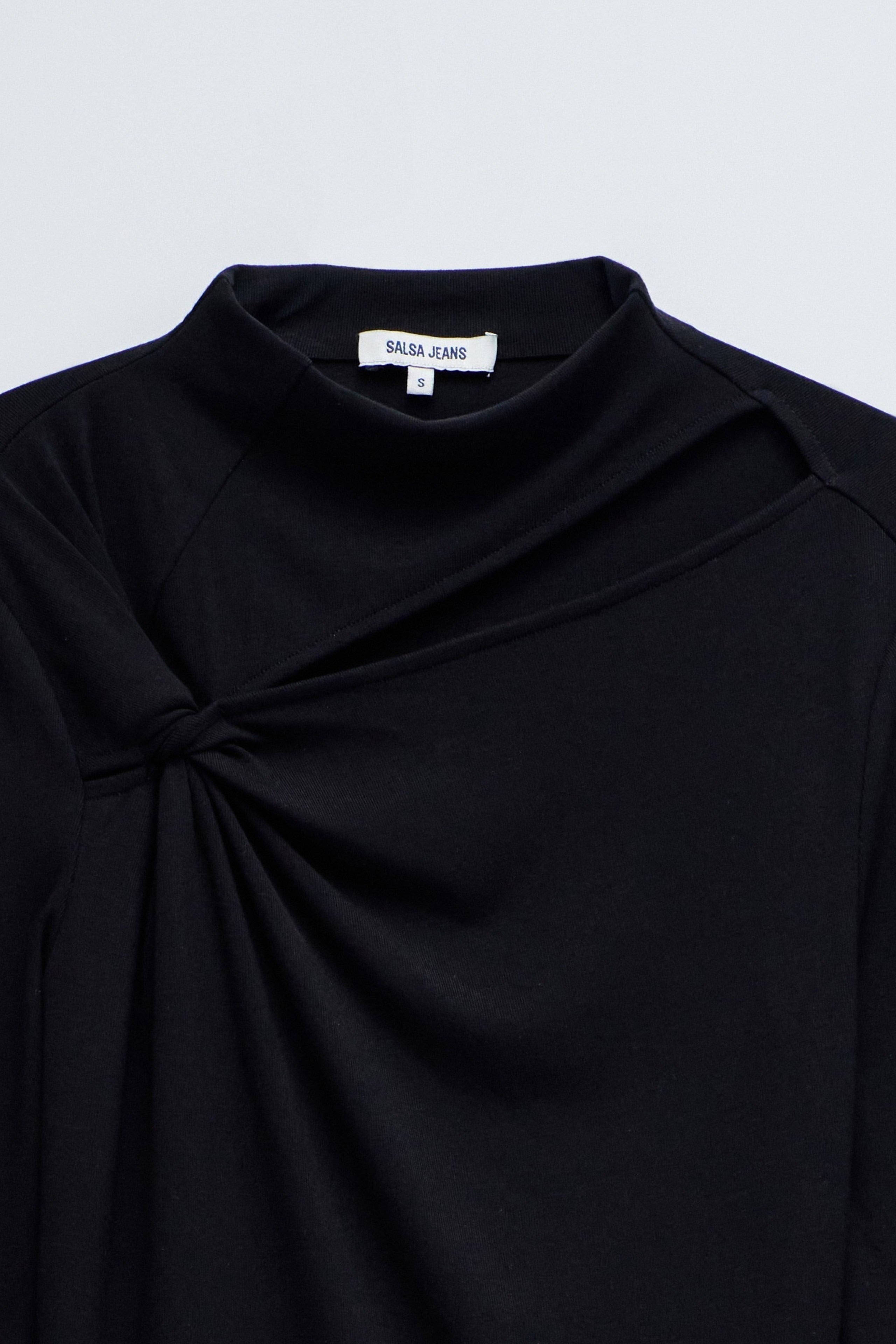 Maniche lunghe con dettaglio Twist in nero T-Shirt Salsa Jeans