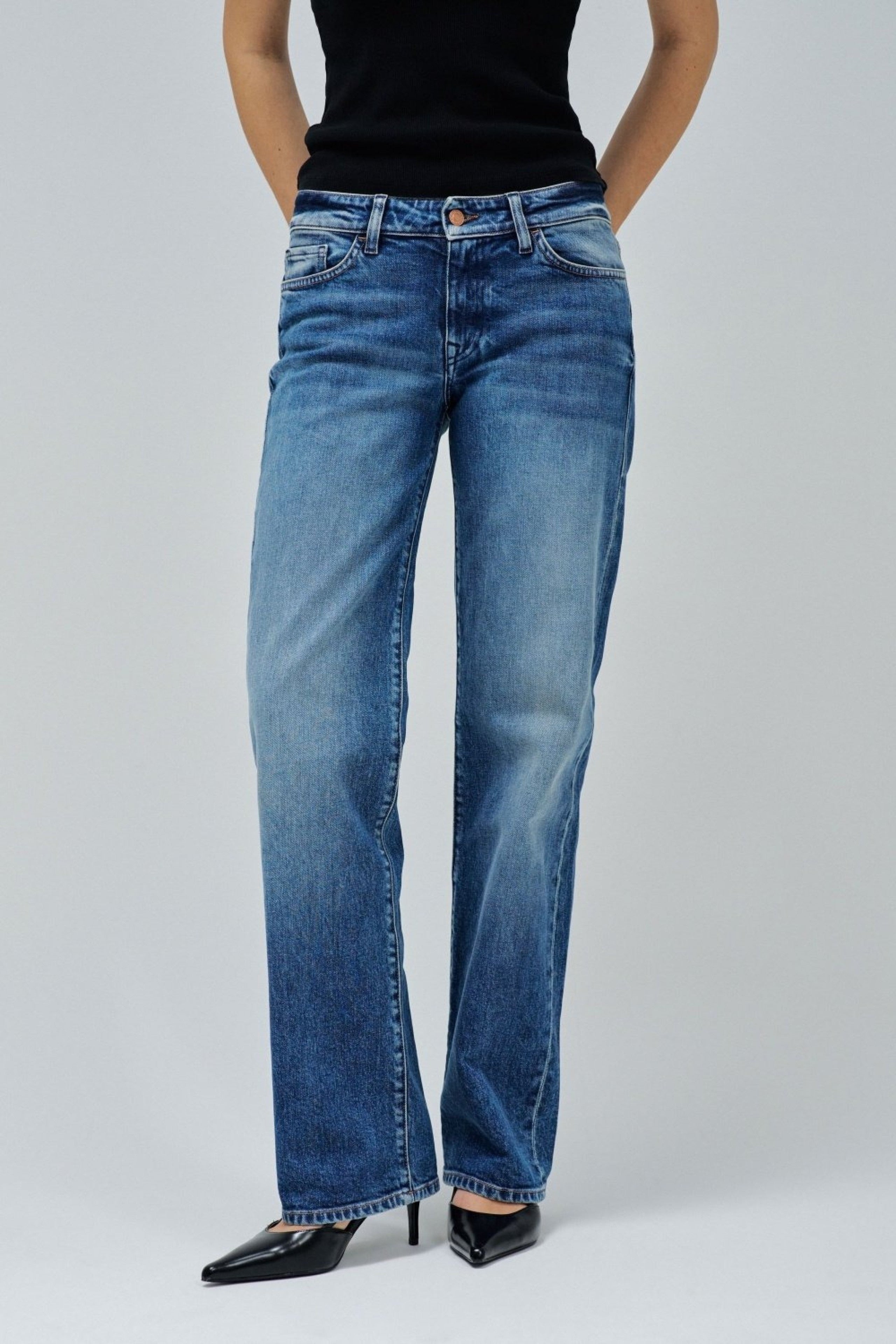 Jeans Low Rise in lavaggio medio Jeans Salsa Jeans