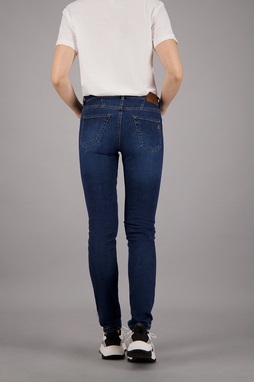 Jeans ZURI122 con risciacquo scuro Jeans Gardeur usati