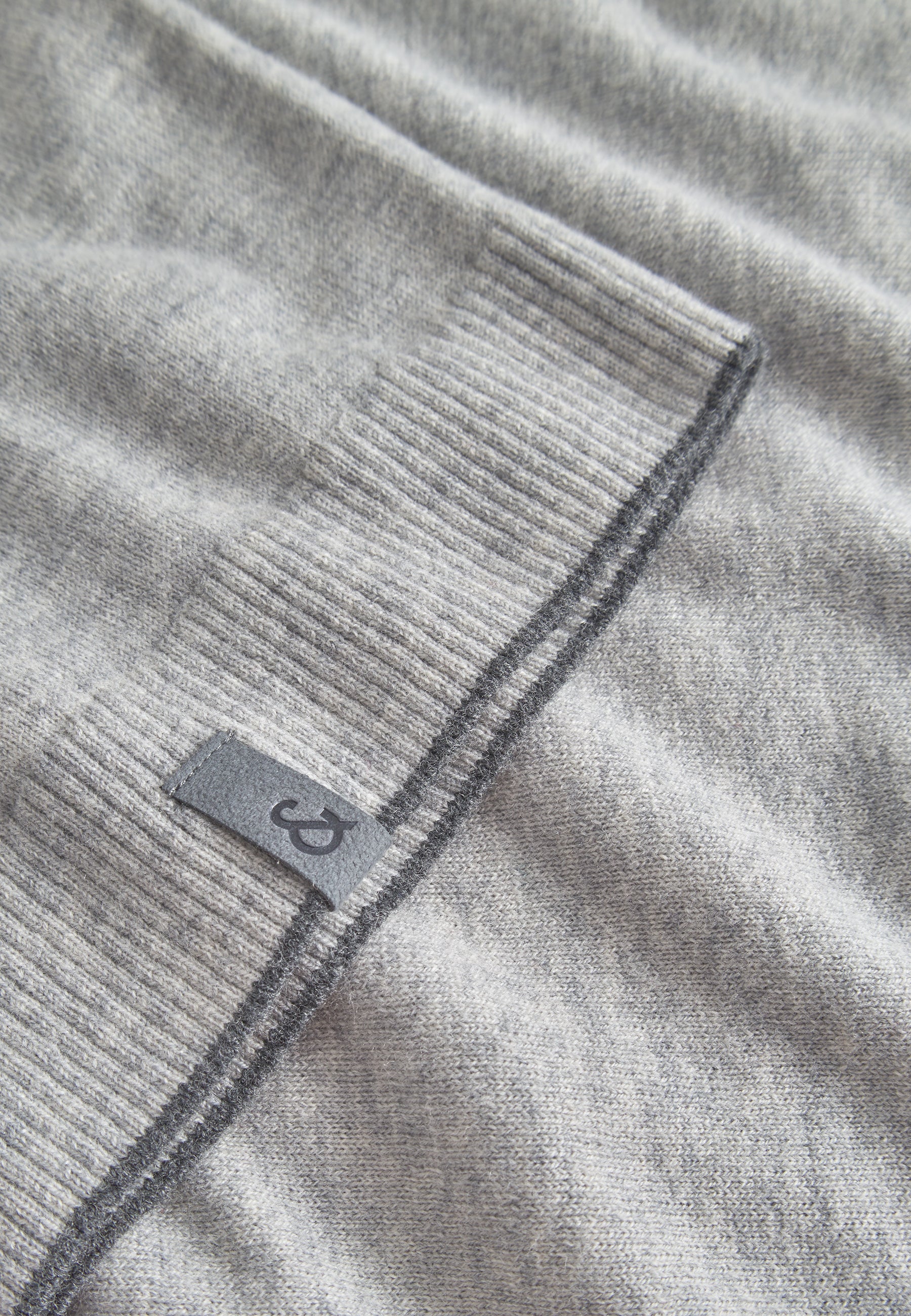 Scollo rotondo in misto merino argento Maglioni Colours and Sons