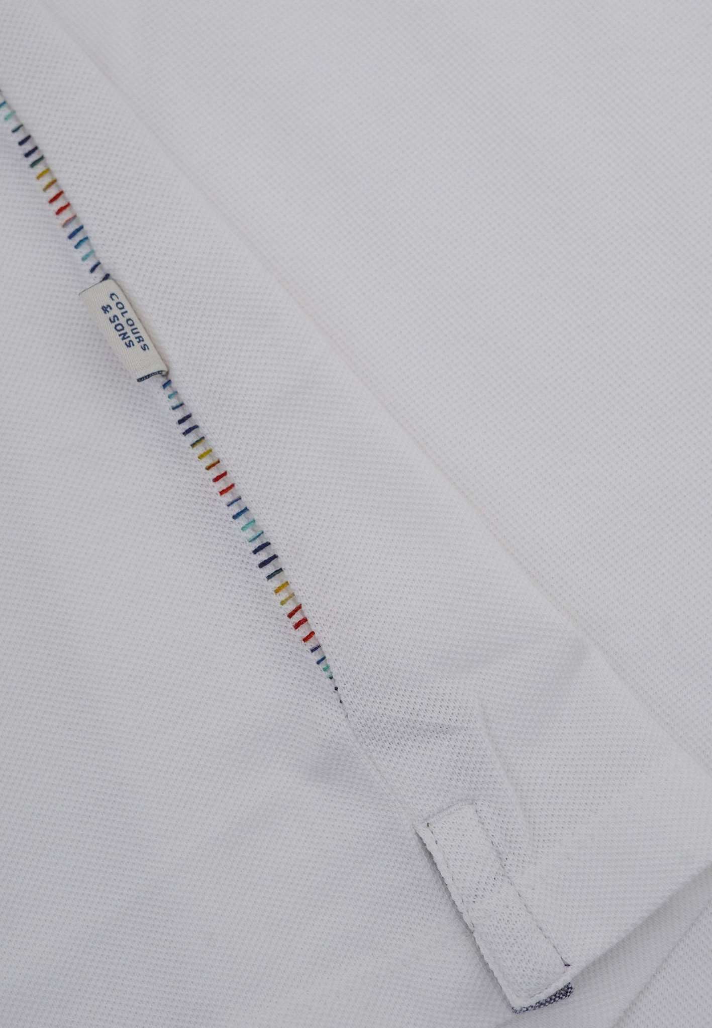 Polo lavate in bianco Colours and Sons   