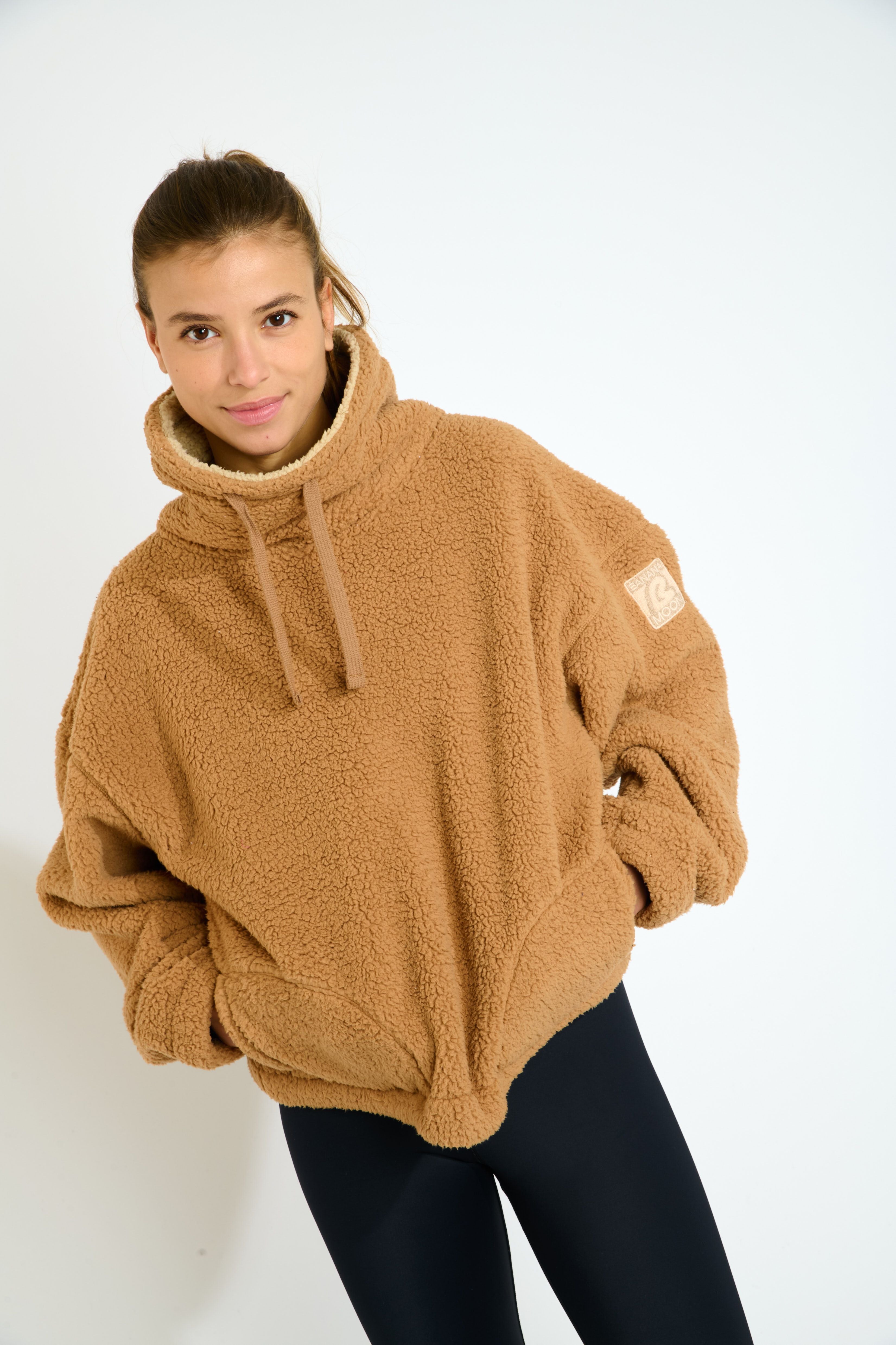 CHIMNEY-IGLOO Maglioni in Camel Maglioni Banana Moon