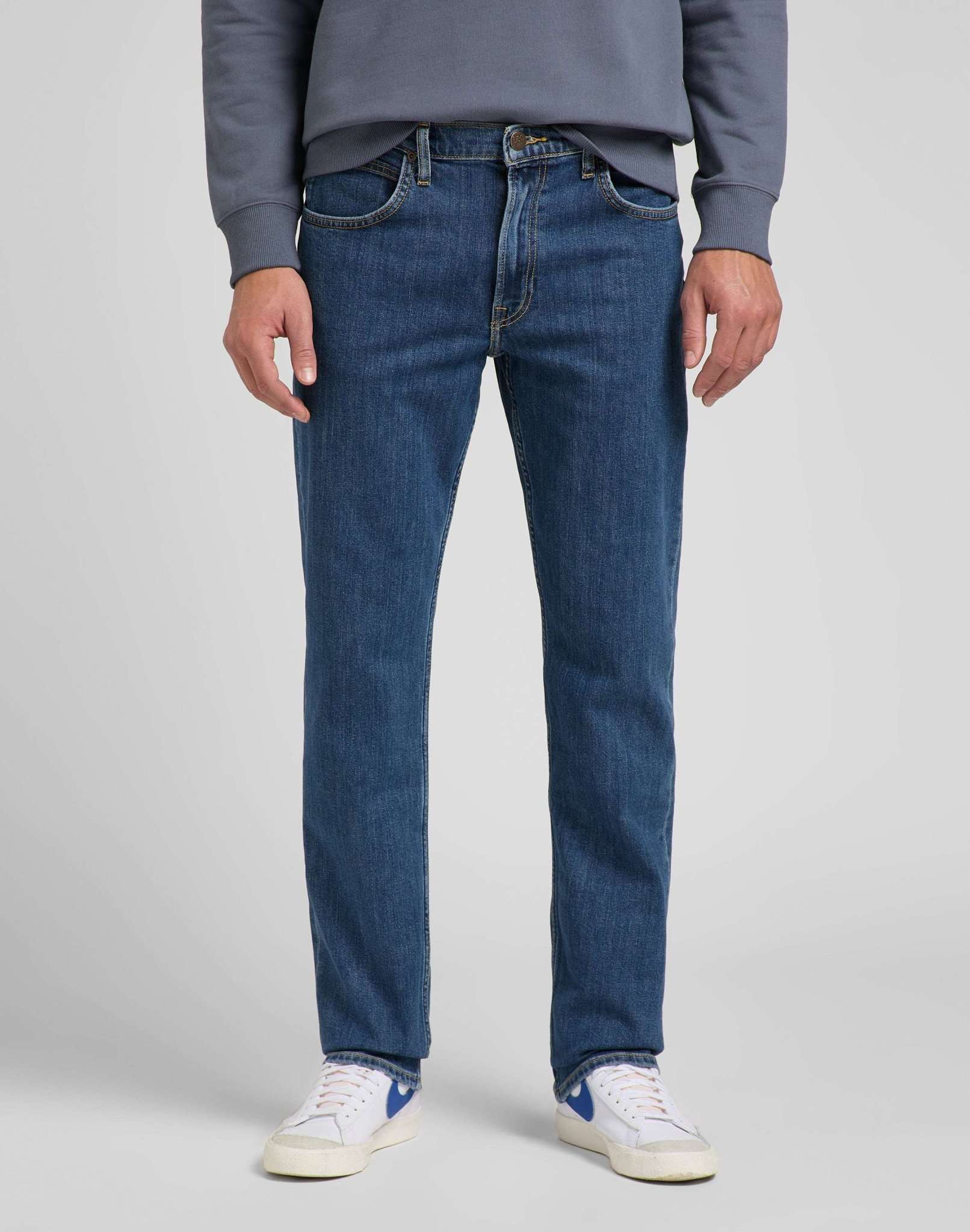 Jeans Brooklyn Straight in Mid Stonewash Lee   