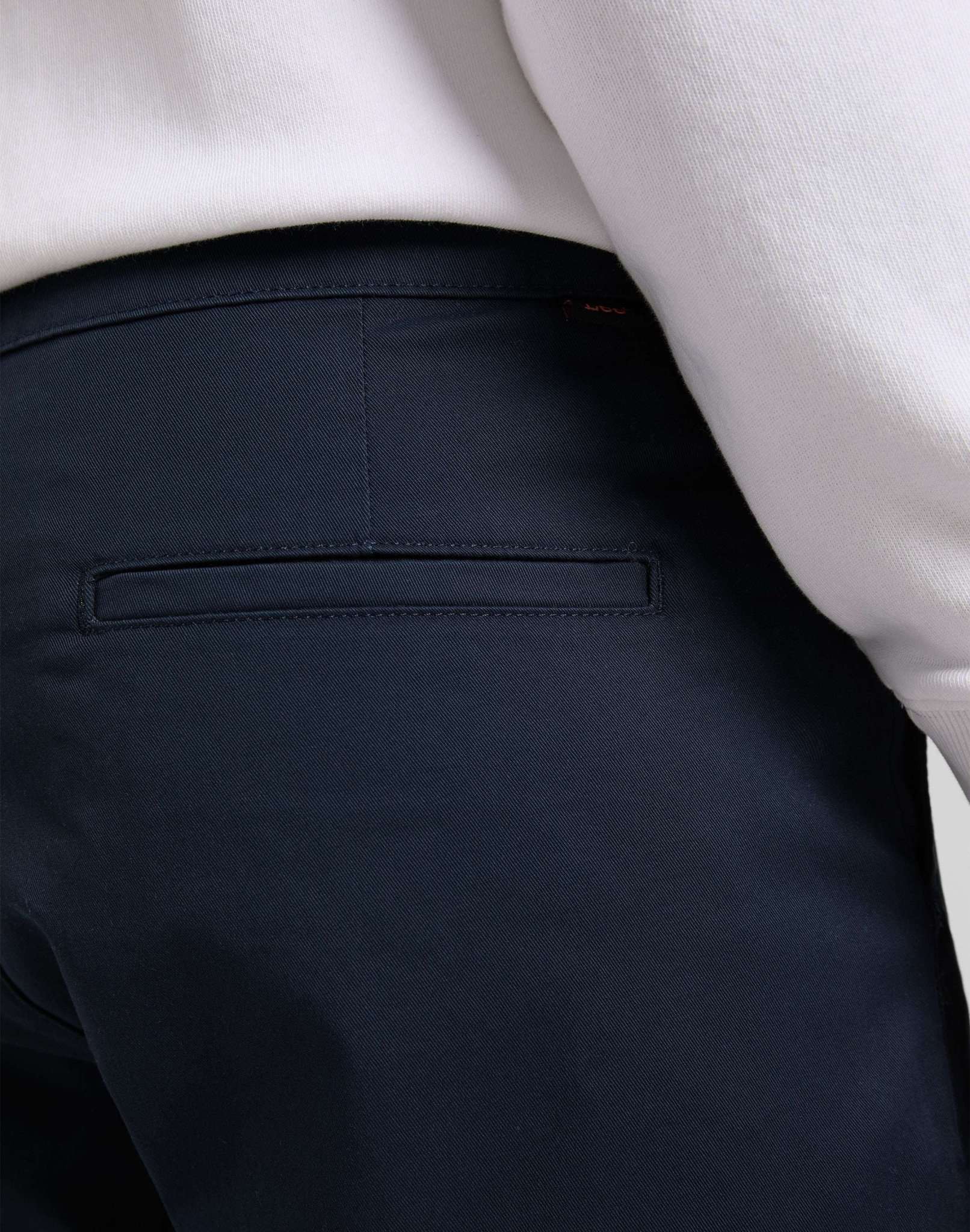 Pantaloni chino regular in blu scuro Lee   