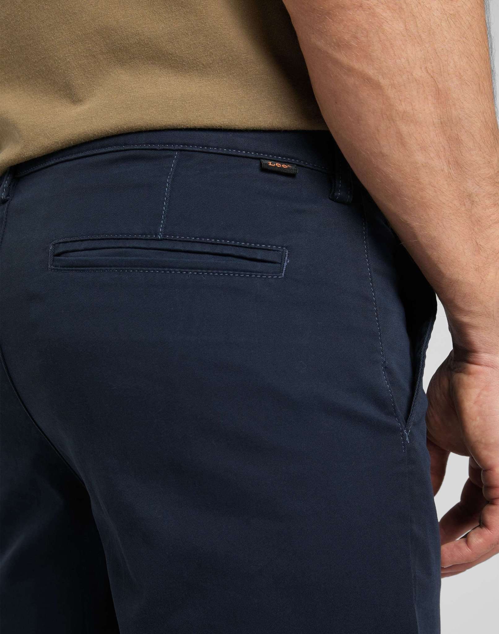 Pantaloni chino slim in blu scuro Lee   