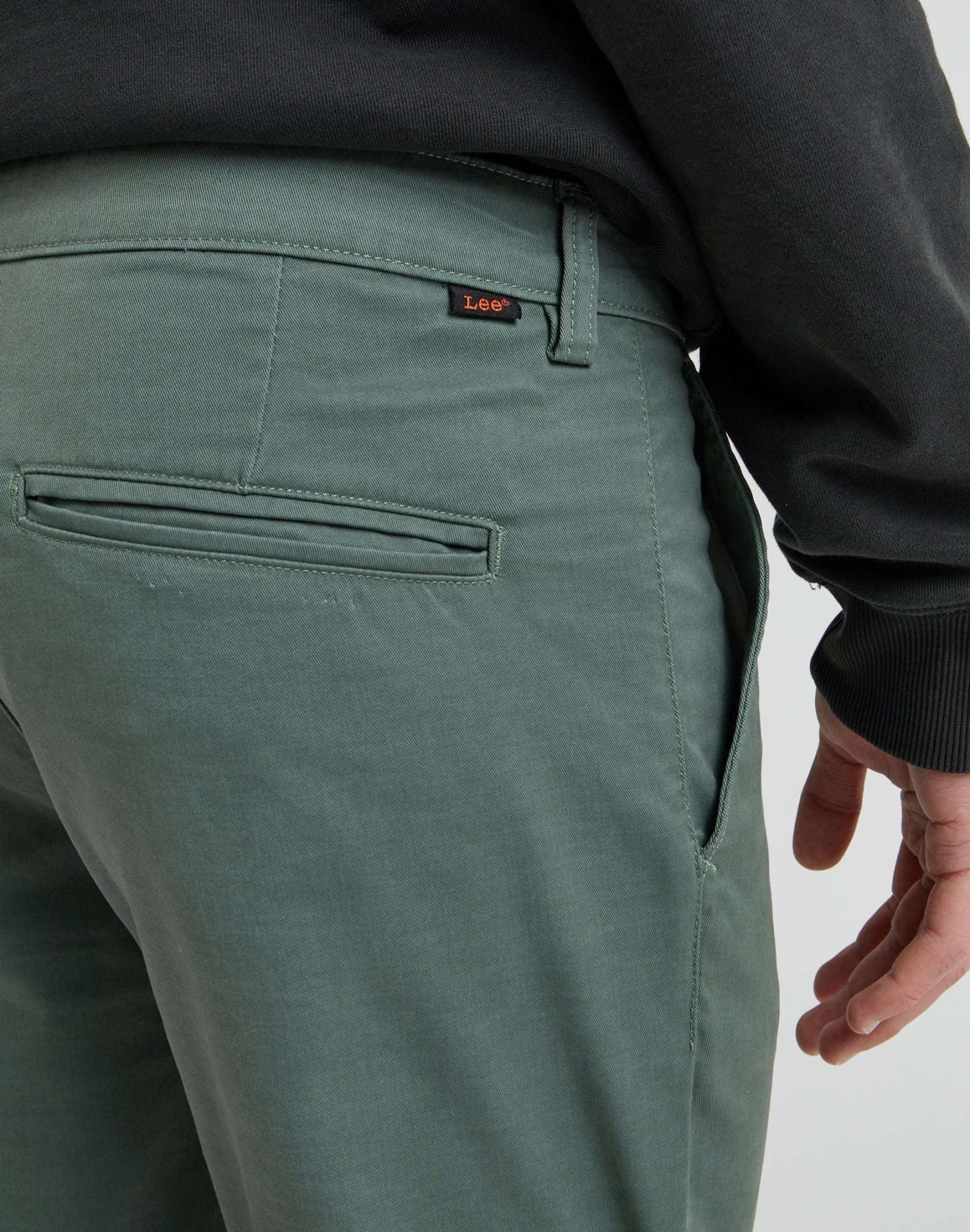 Pantaloni slim chino in Fort Green Lee   