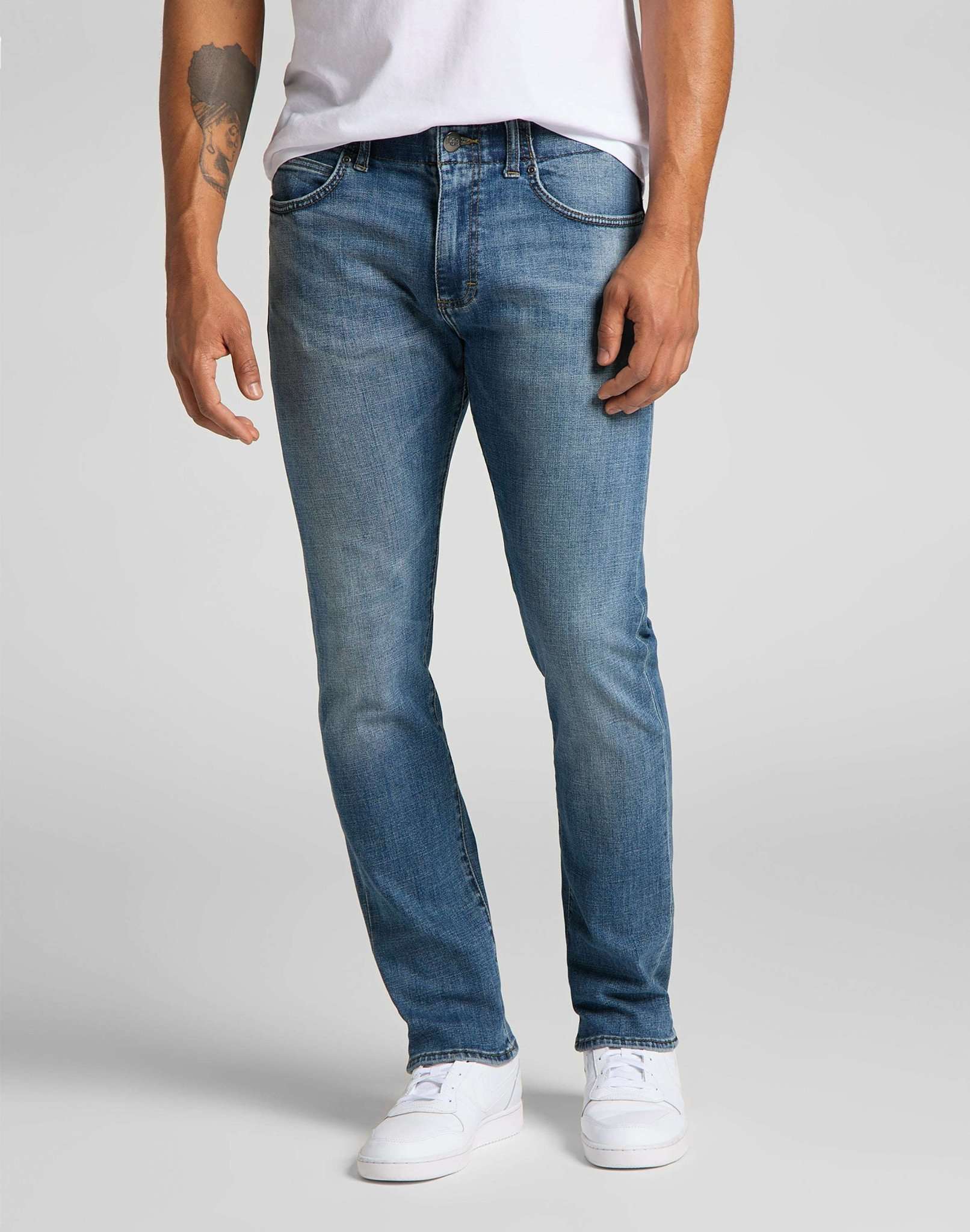 MVP slim fit in jeans Lenny Lee   