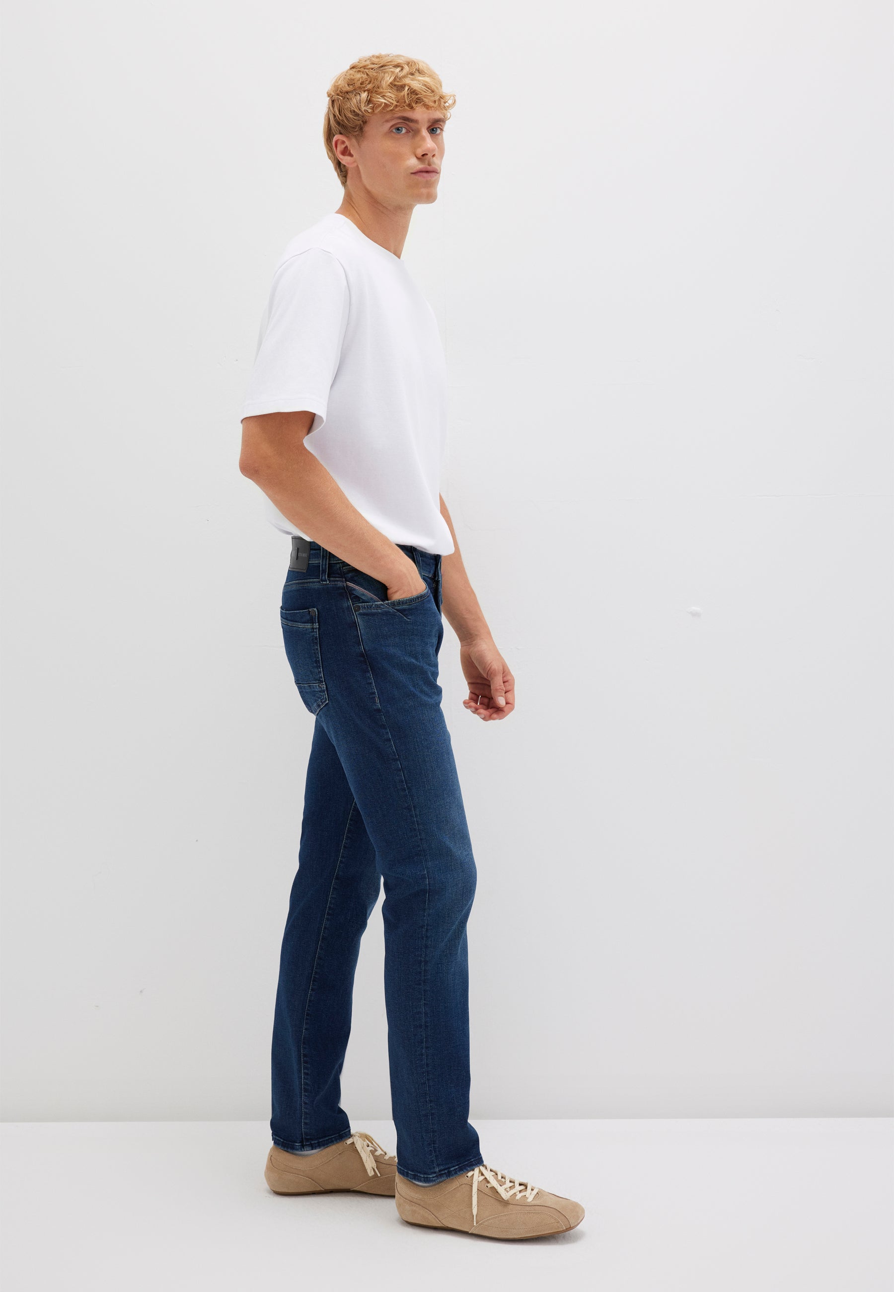 Marcus in Jeans Ultra Move spazzolato scuro Mavi