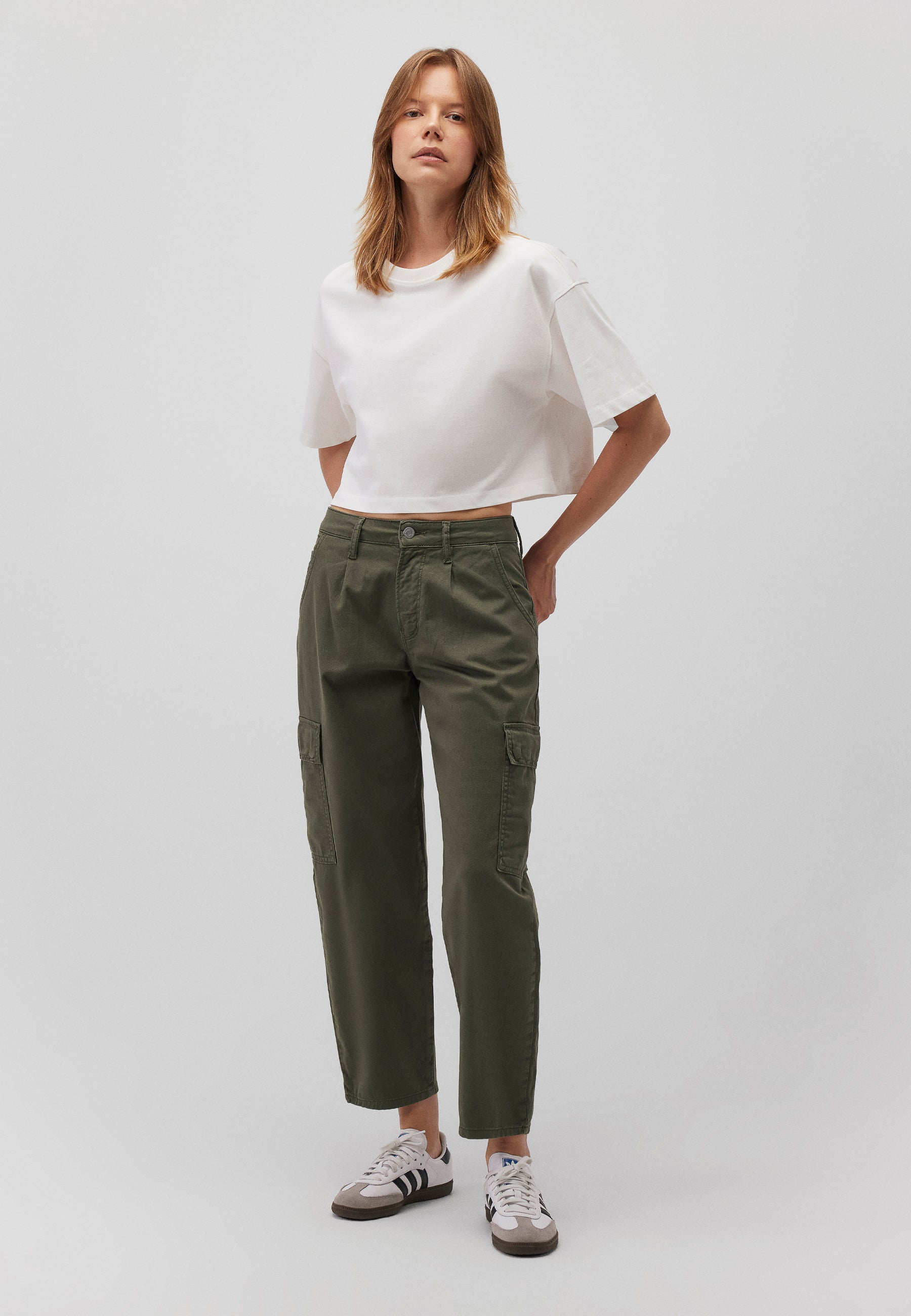 Jacy in pantaloni in twill di scarabeo Mavi   