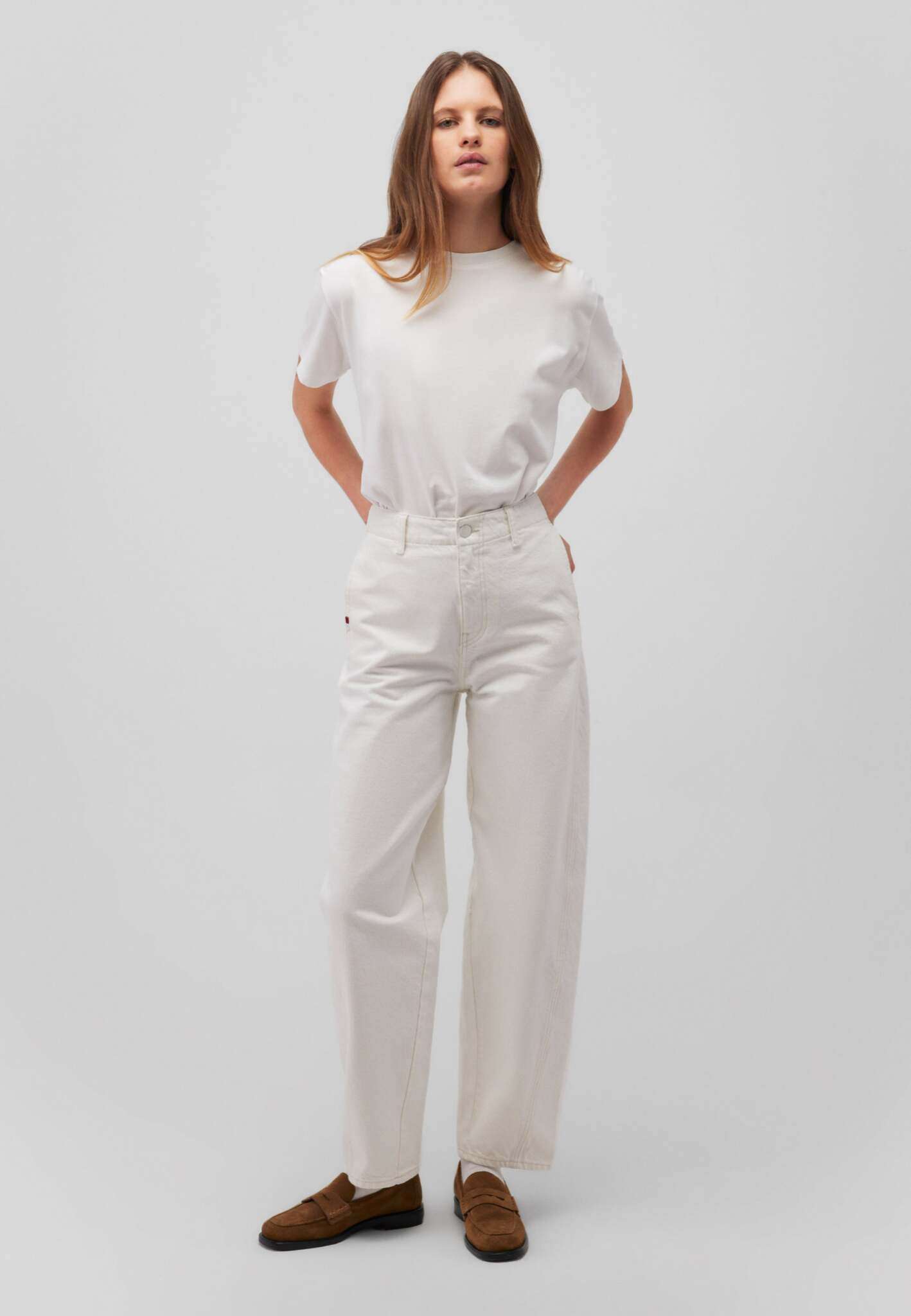 Sakura in jeans off white Mavi