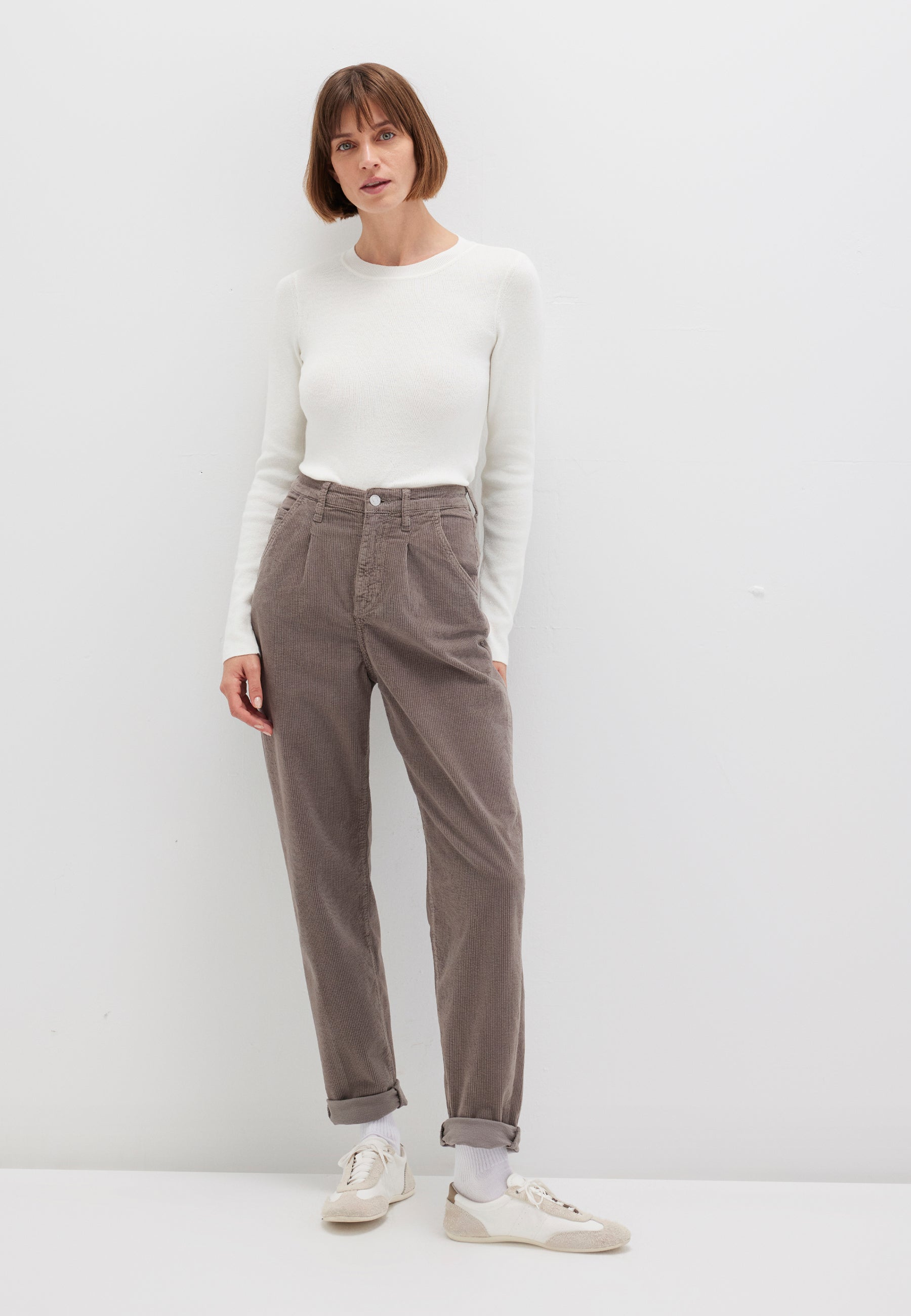 Laura in pantaloni di corda grigio antracite Mavi
