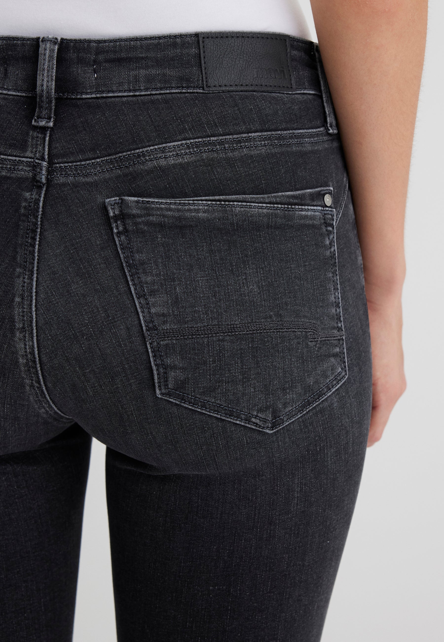 Sophie in Smoke Brushed Glam Jeans Mavi
