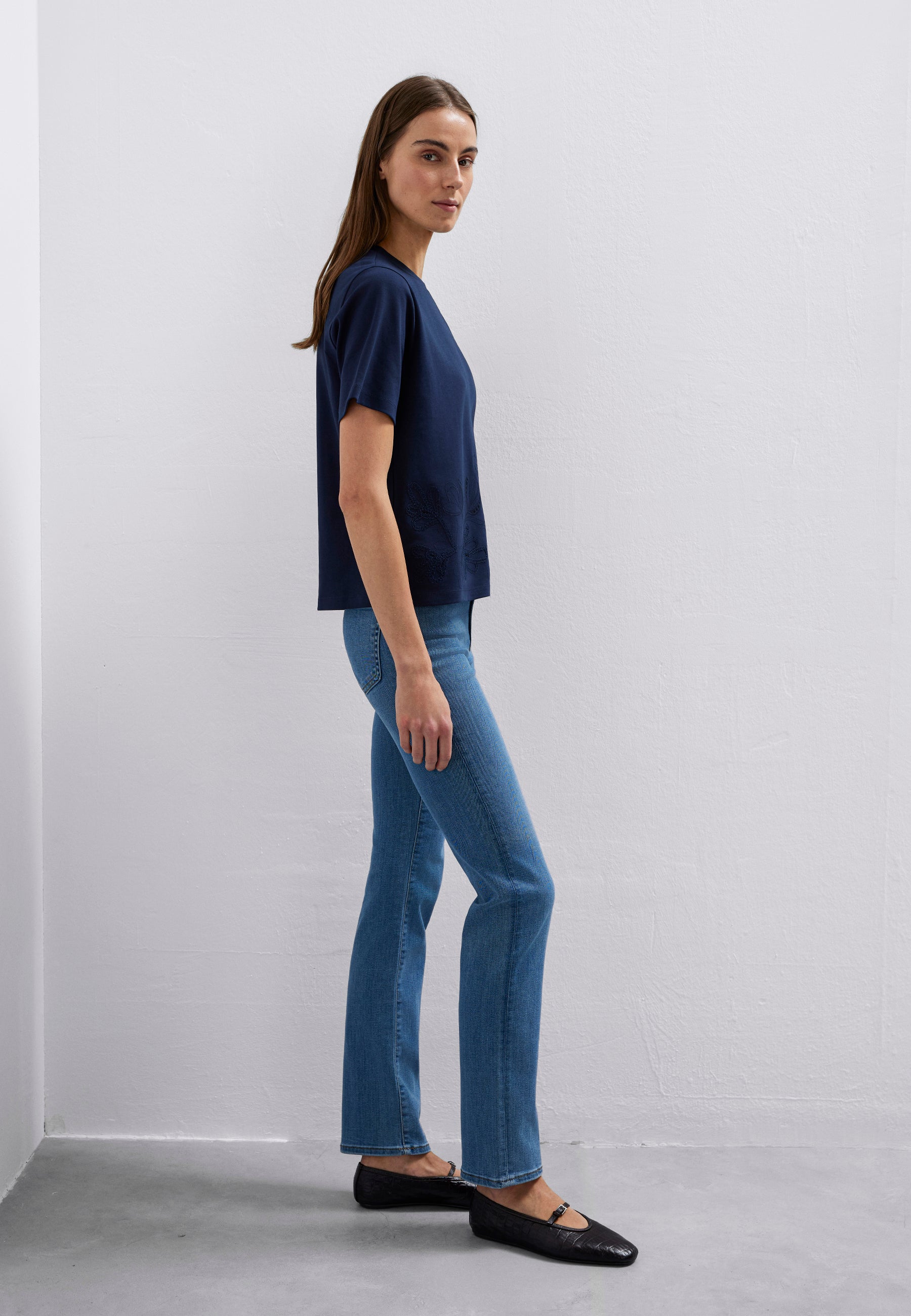 Maglietta a maniche corte in jersey alla moda blu navy Blazer T-Shirts Mavi