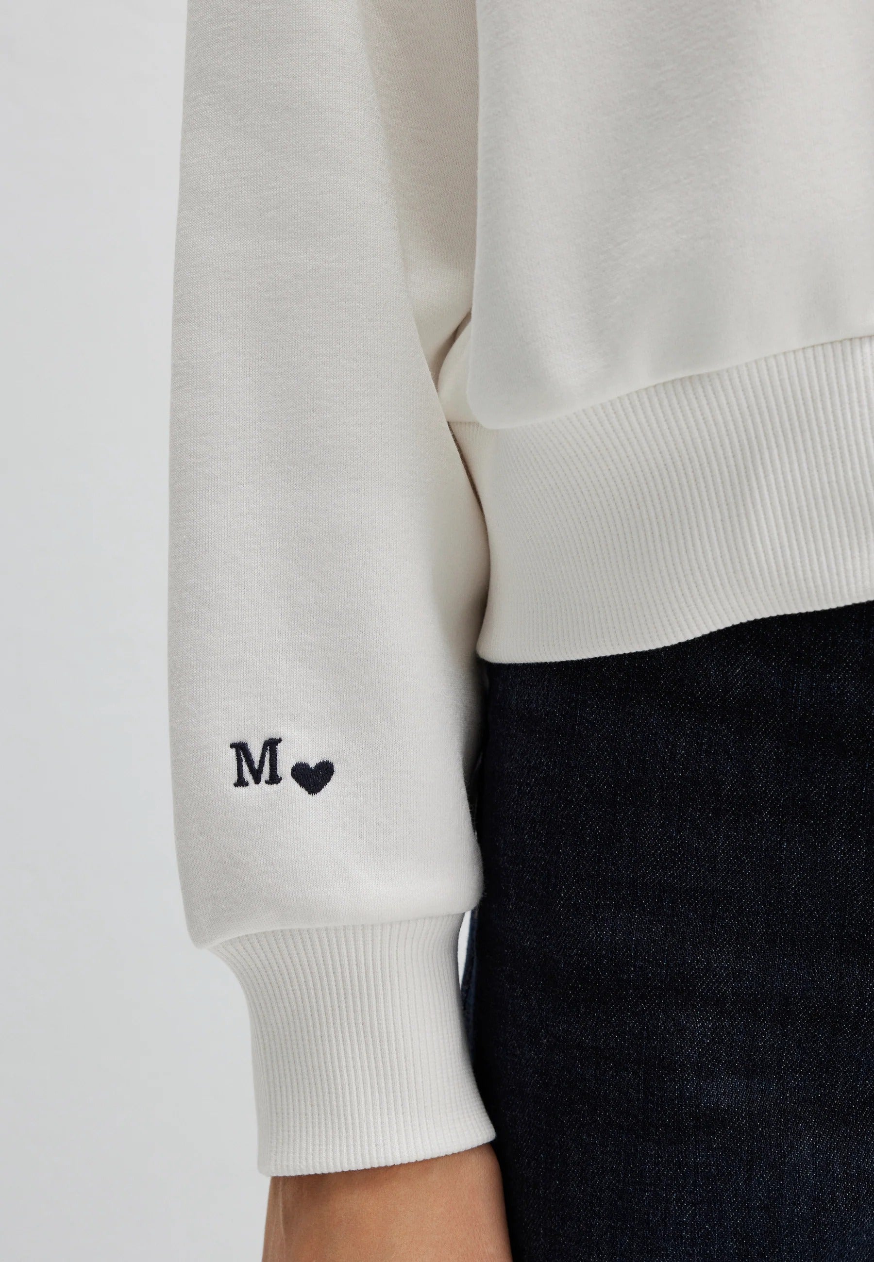 Felpa girocollo in bianco antico