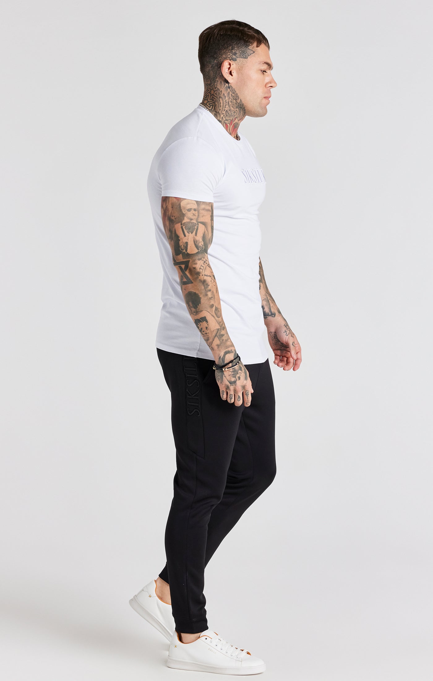 Maglietta muscolare ricamata in bianco T-Shirt SikSilk   