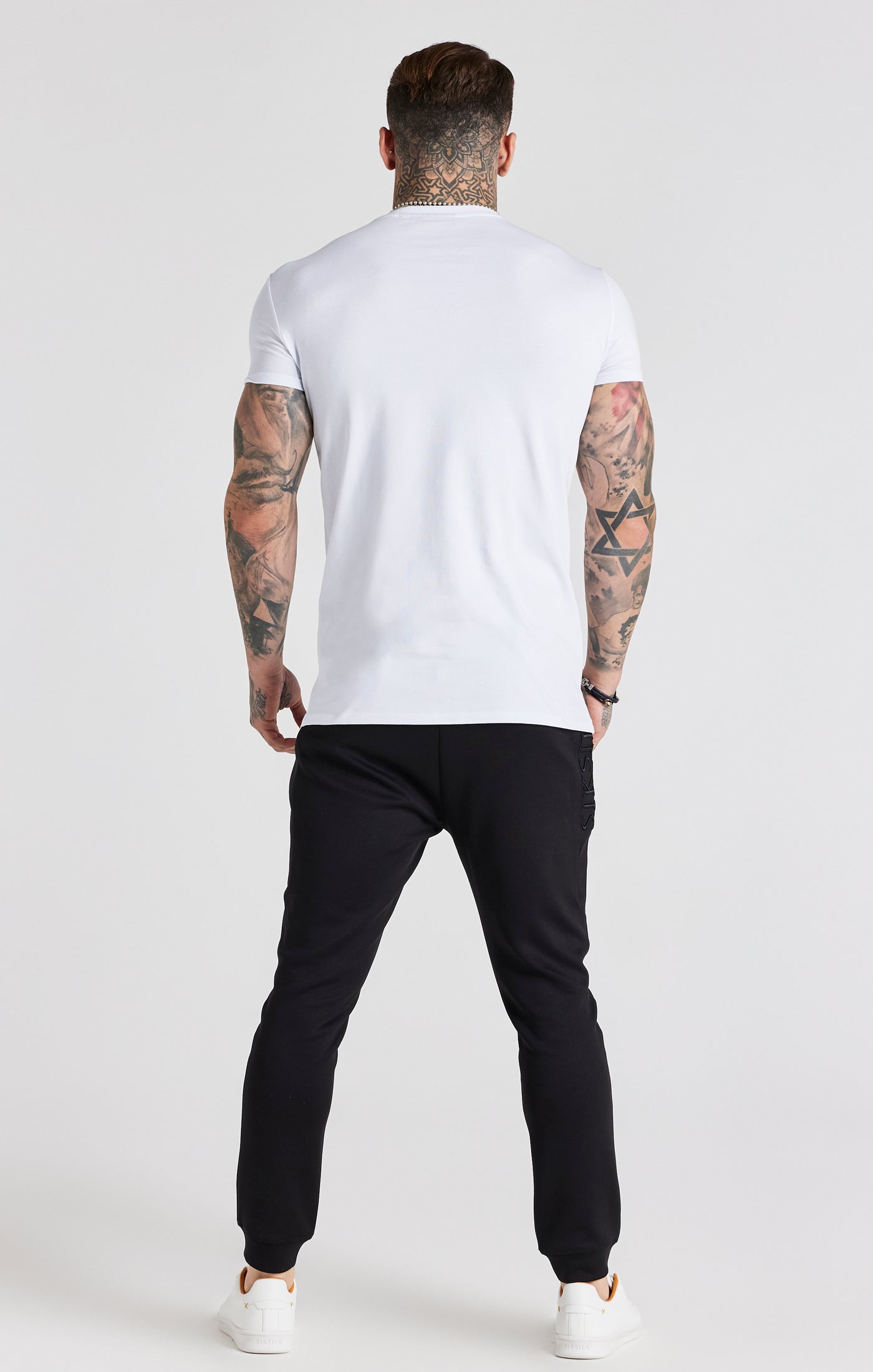 Maglietta muscolare ricamata in bianco T-Shirt SikSilk   