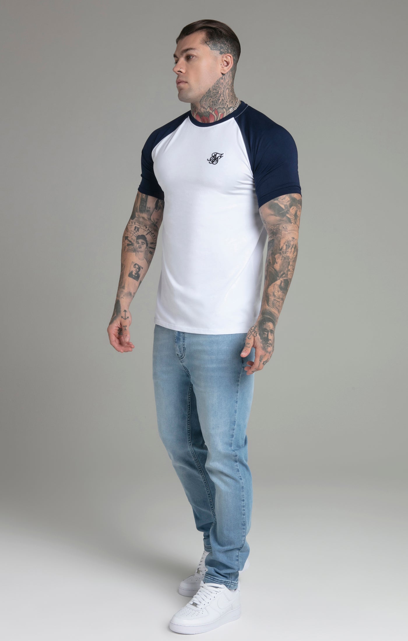 Maglietta Raglan in Bianco/Navy Magliette SikSilk   