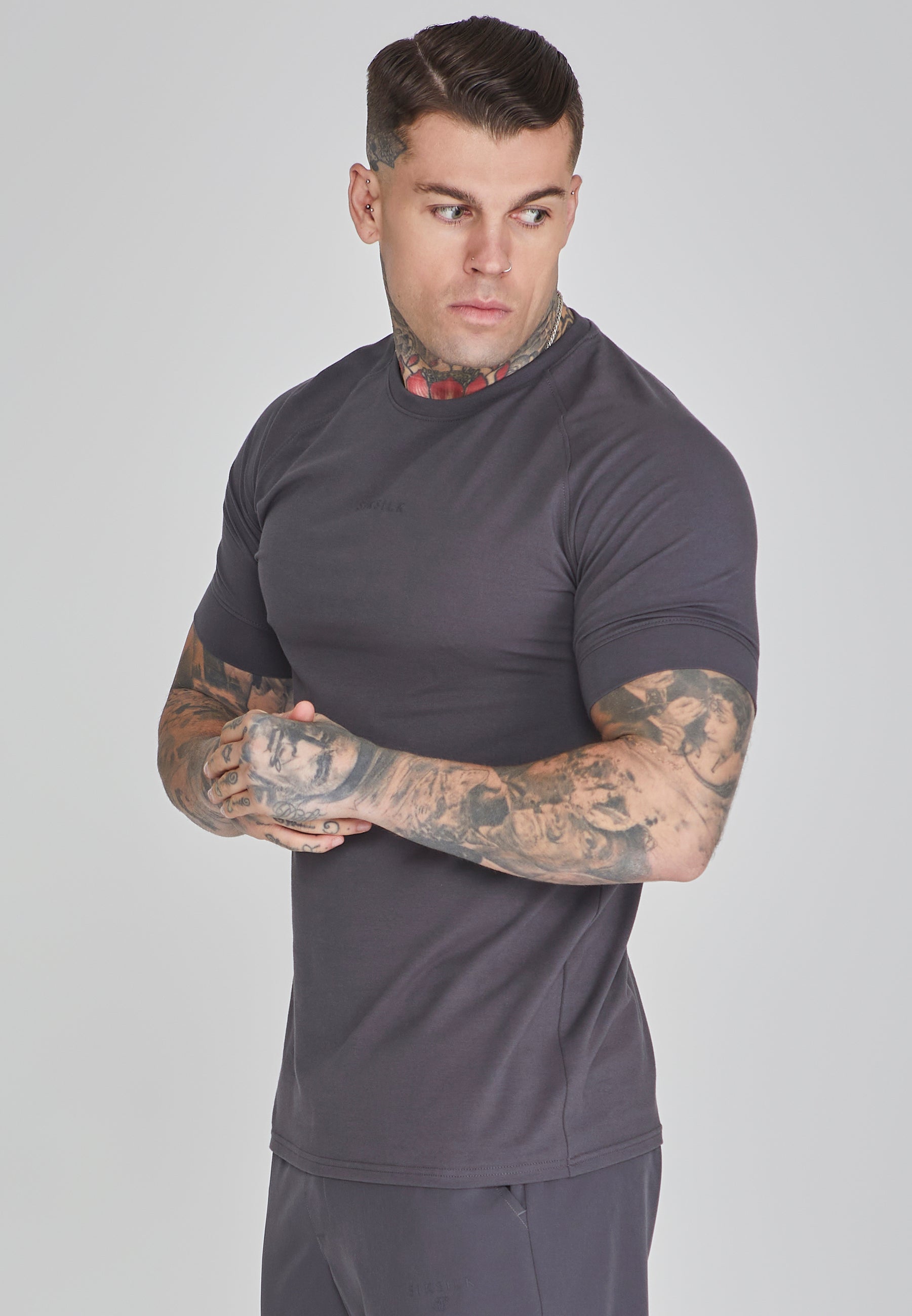 Maglietta Smart in grigio scuro Magliette SikSilk   