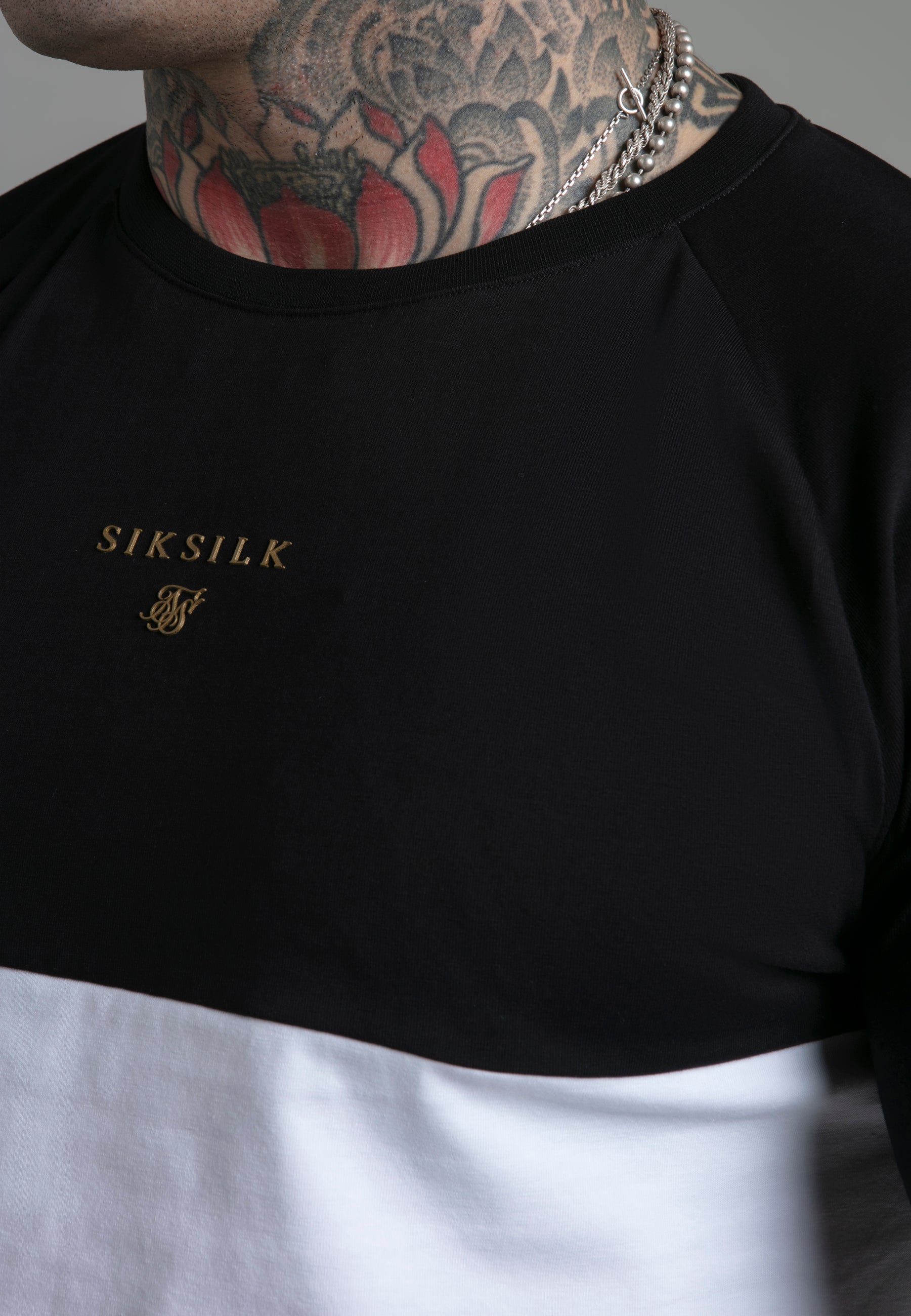 Maglietta Cut and Sew in Nero, Bianco Magliette SikSilk   