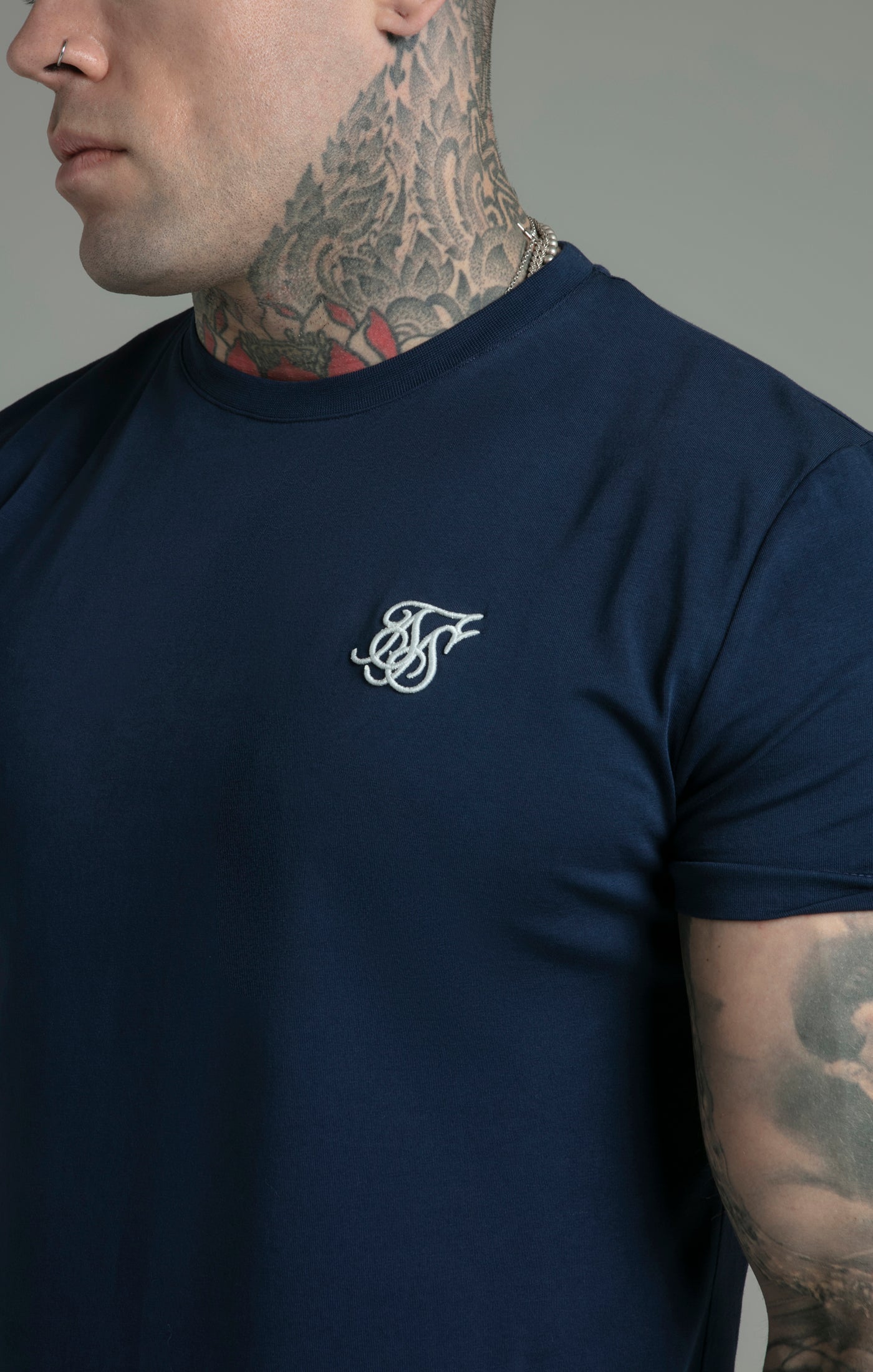 Maglietta Muscle Fit in Navy T-Shirt SikSilk   