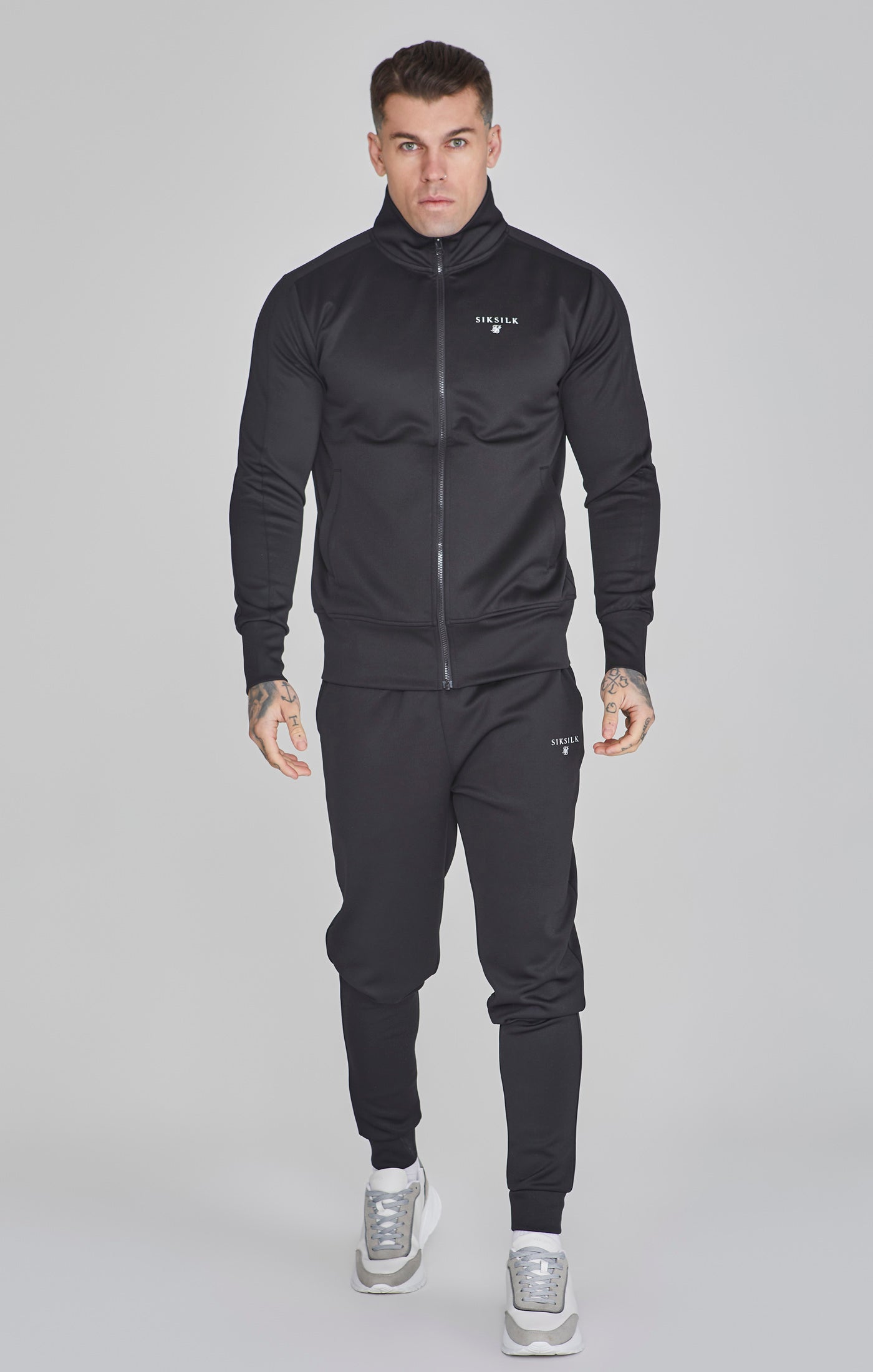 Essentials Poly Track Top in nero Giacche da ginnastica SikSilk   