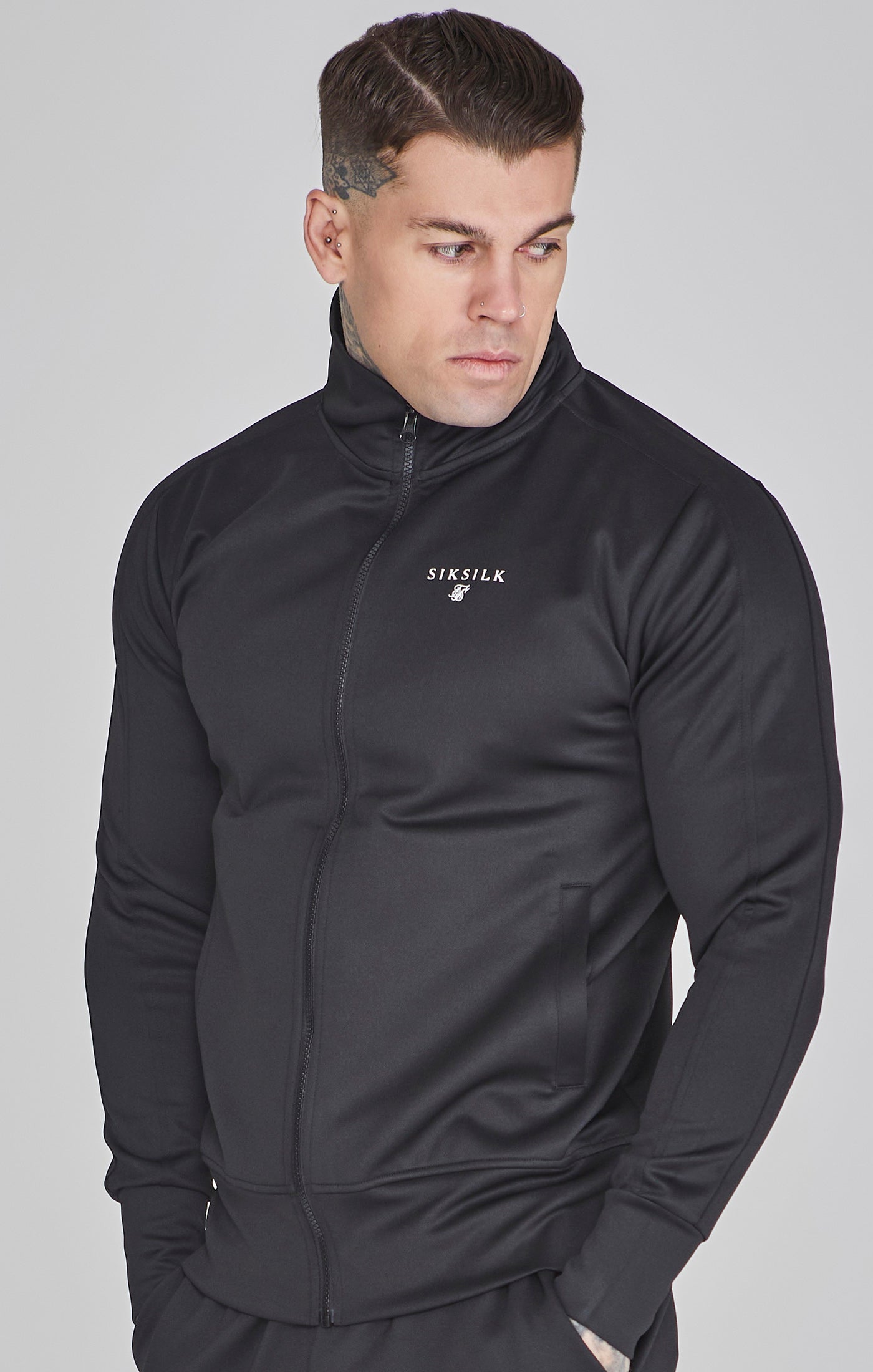 Essentials Poly Track Top in nero Giacche da ginnastica SikSilk   