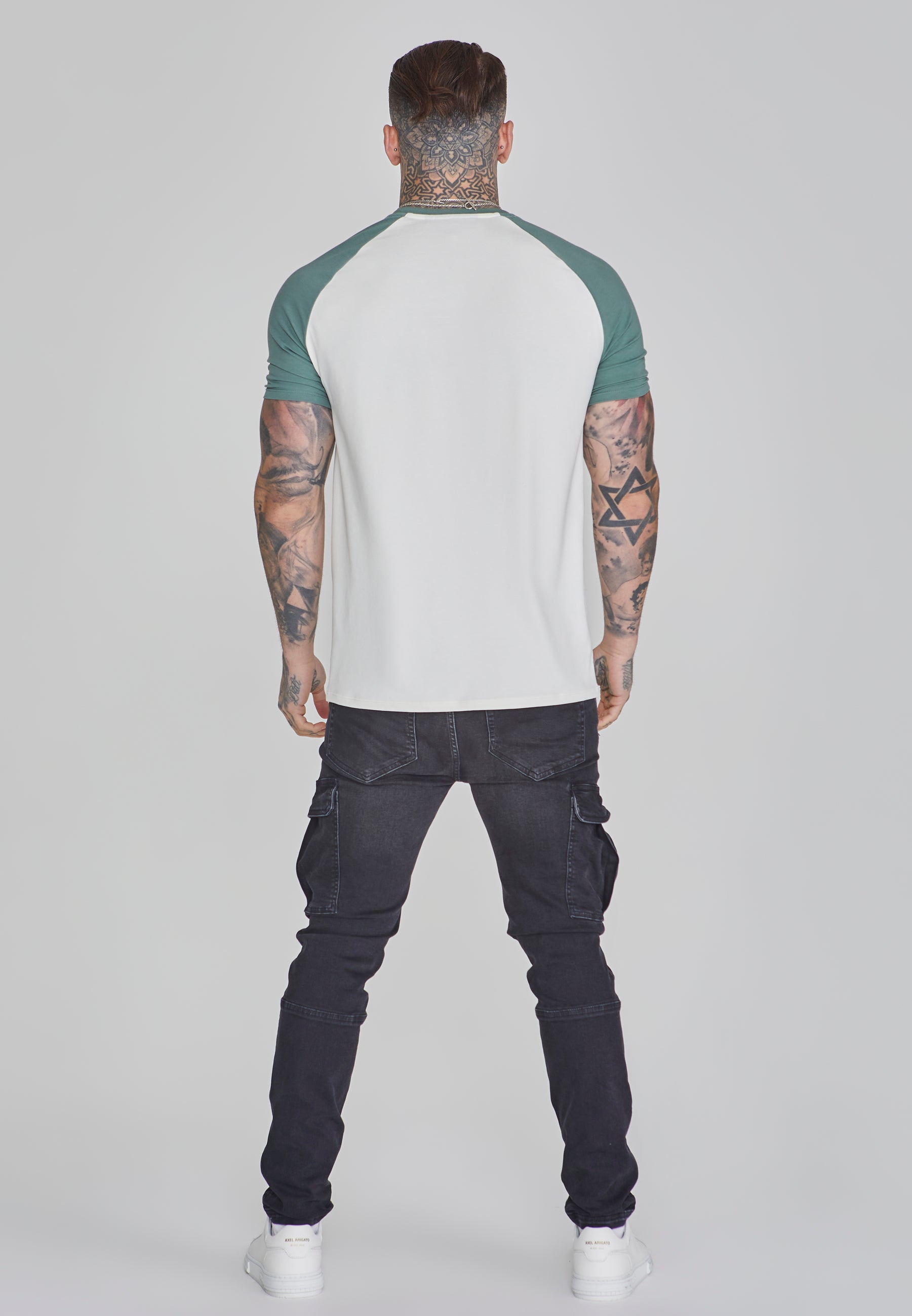 Maglietta raglan in ecru/verde T-shirt SikSilk   