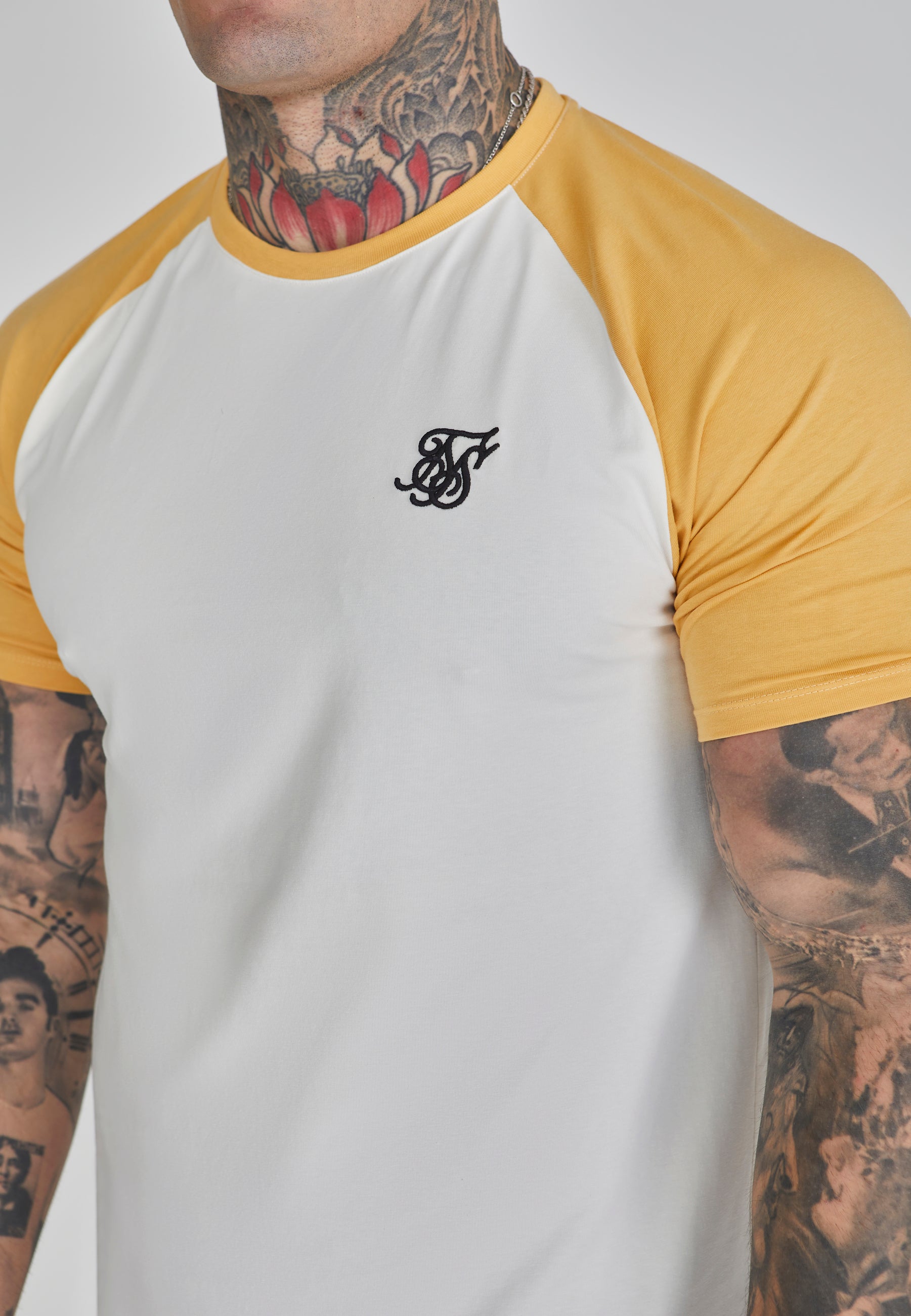 Maglietta raglan in ecrù/giallo T-shirt SikSilk   