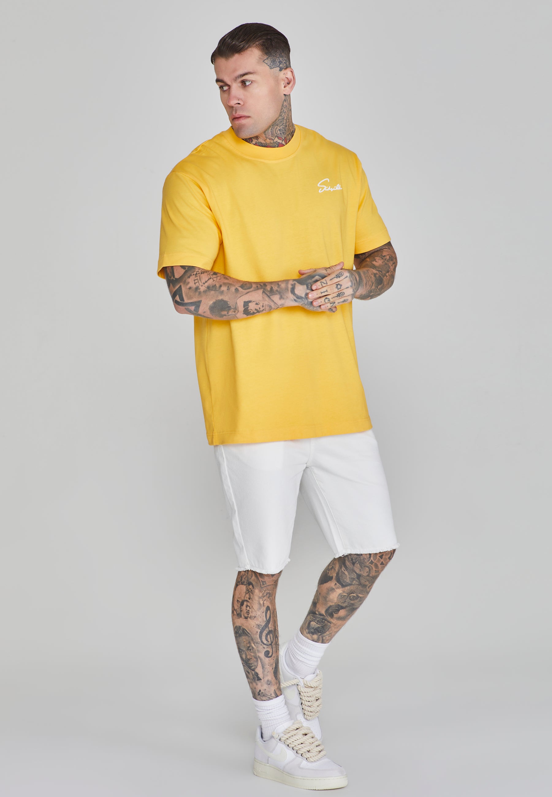 Maglietta Script in giallo Magliette SikSilk   