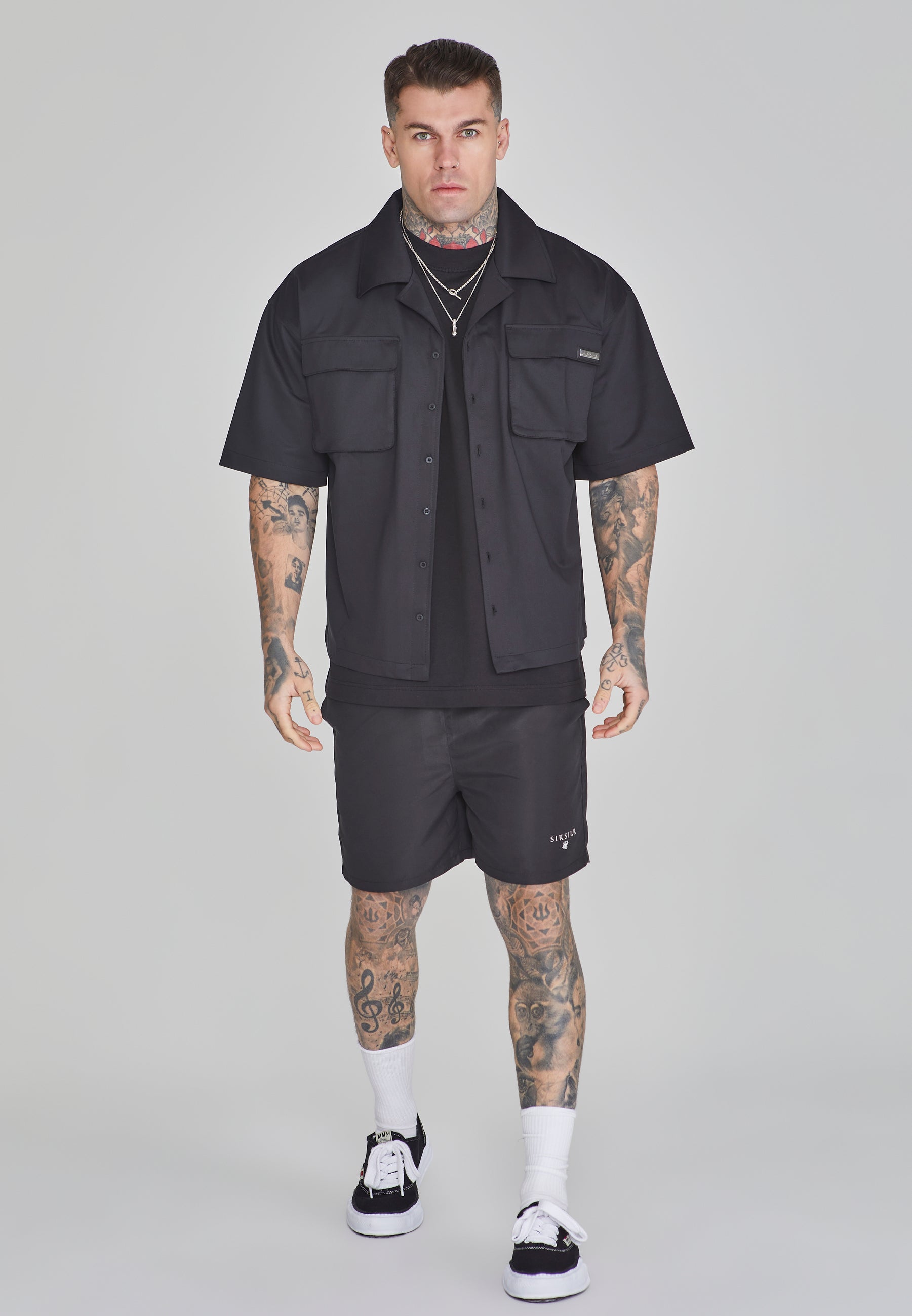 Flight Utility Shirt in nero Camicie SikSilk   