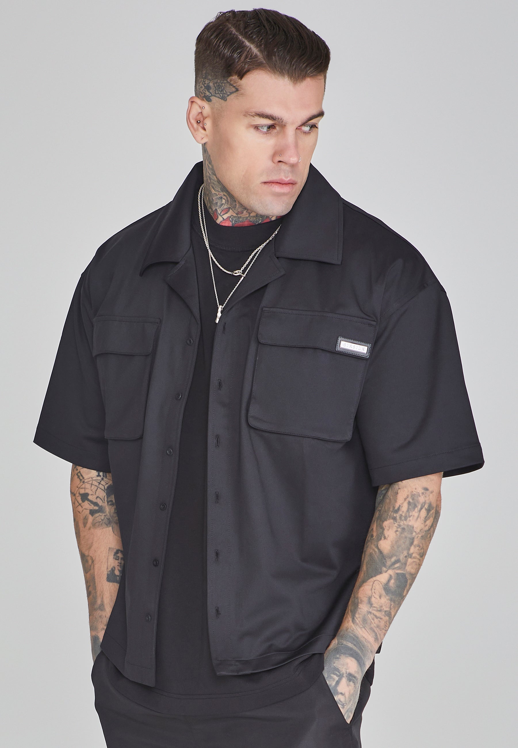 Flight Utility Shirt in nero Camicie SikSilk   