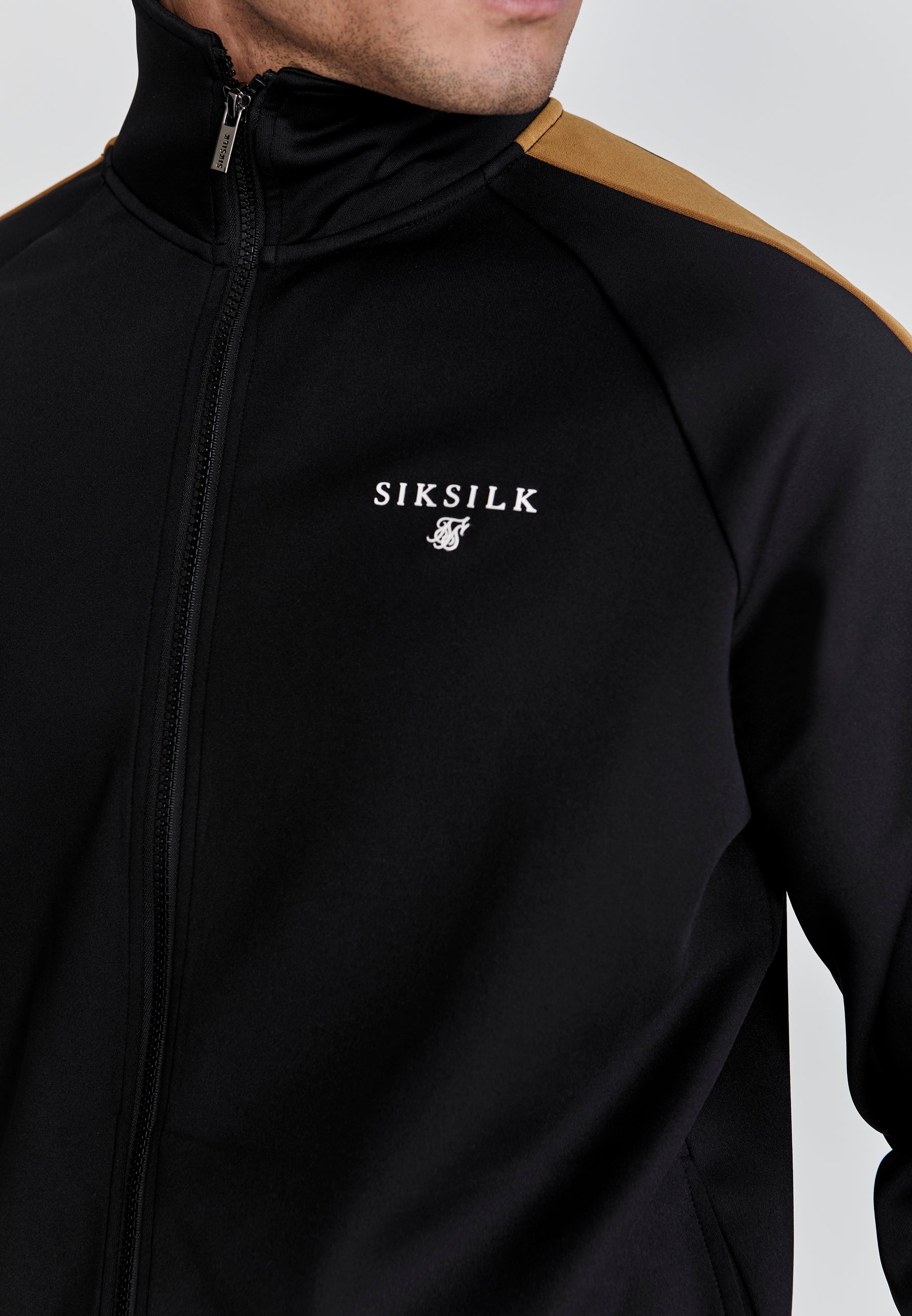 Top in felpa nero SikSilk   