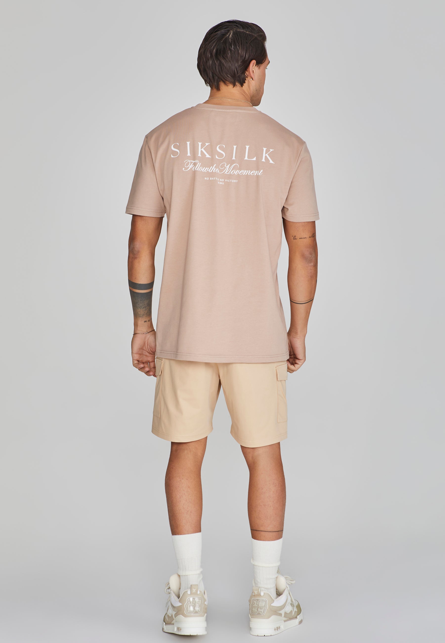 T-shirt grafica in beige T-shirt SikSilk   