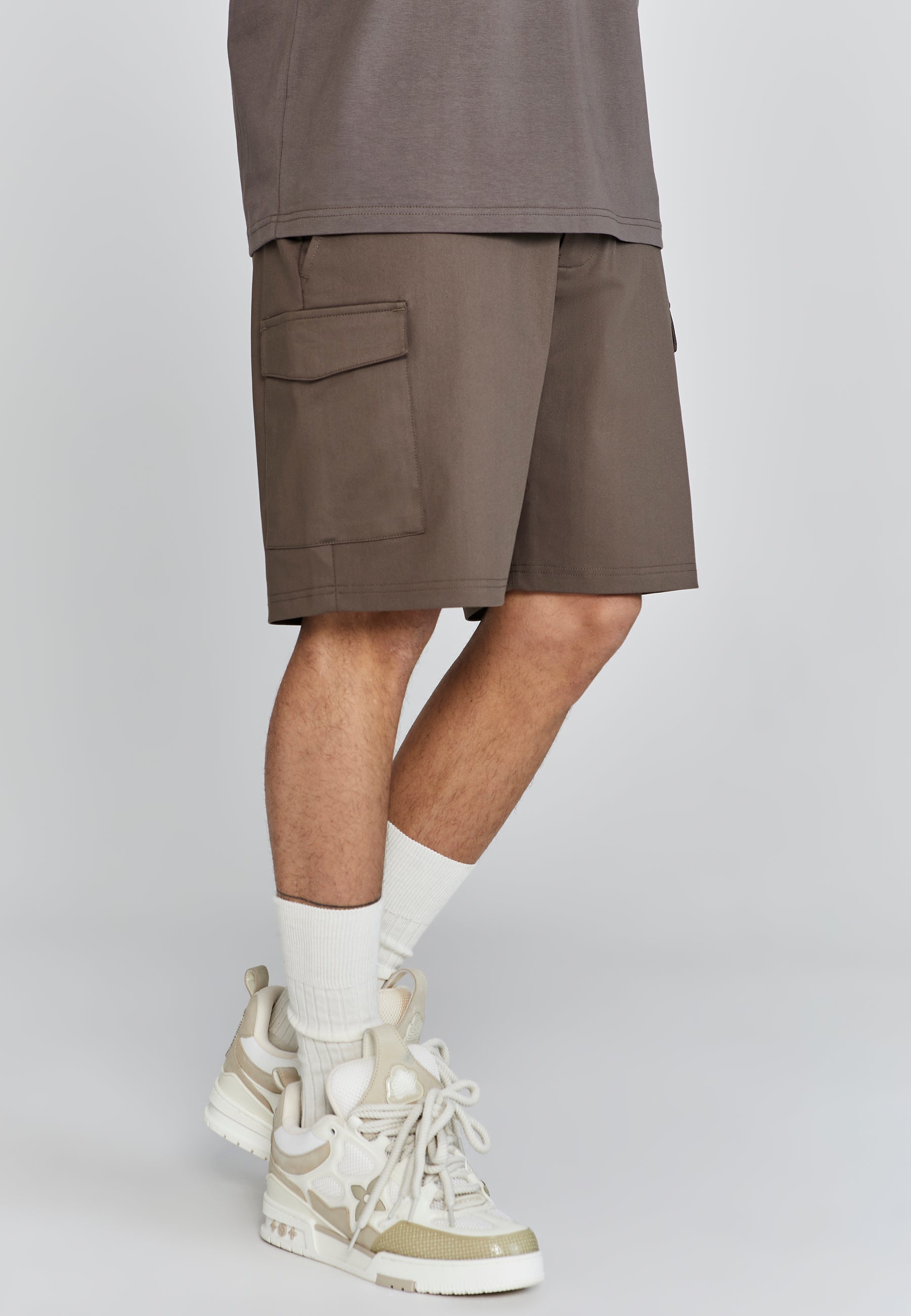 Pantaloncini Cargo in marrone SikSilk   