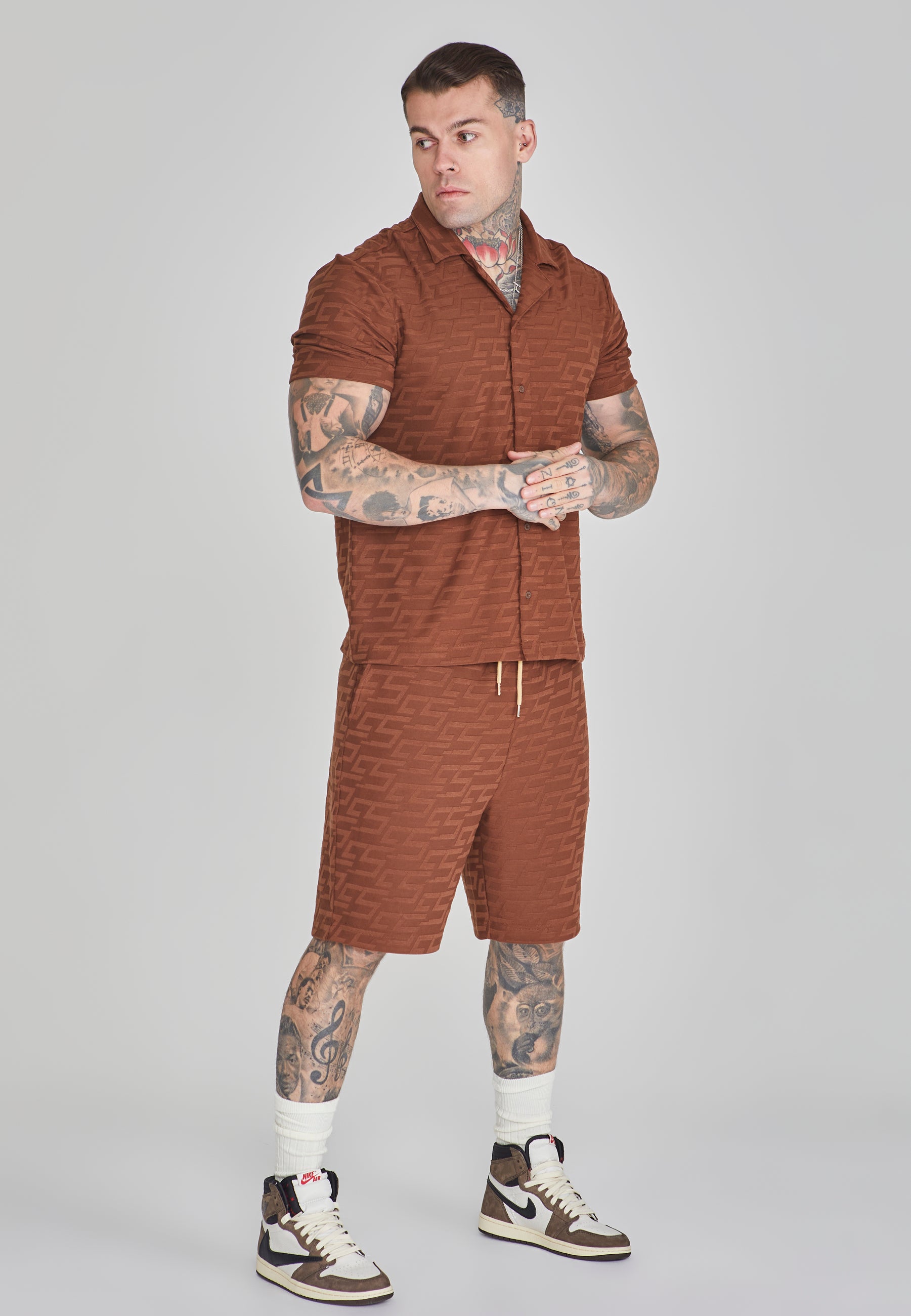 Pantaloncini in spugna in marrone SikSilk   