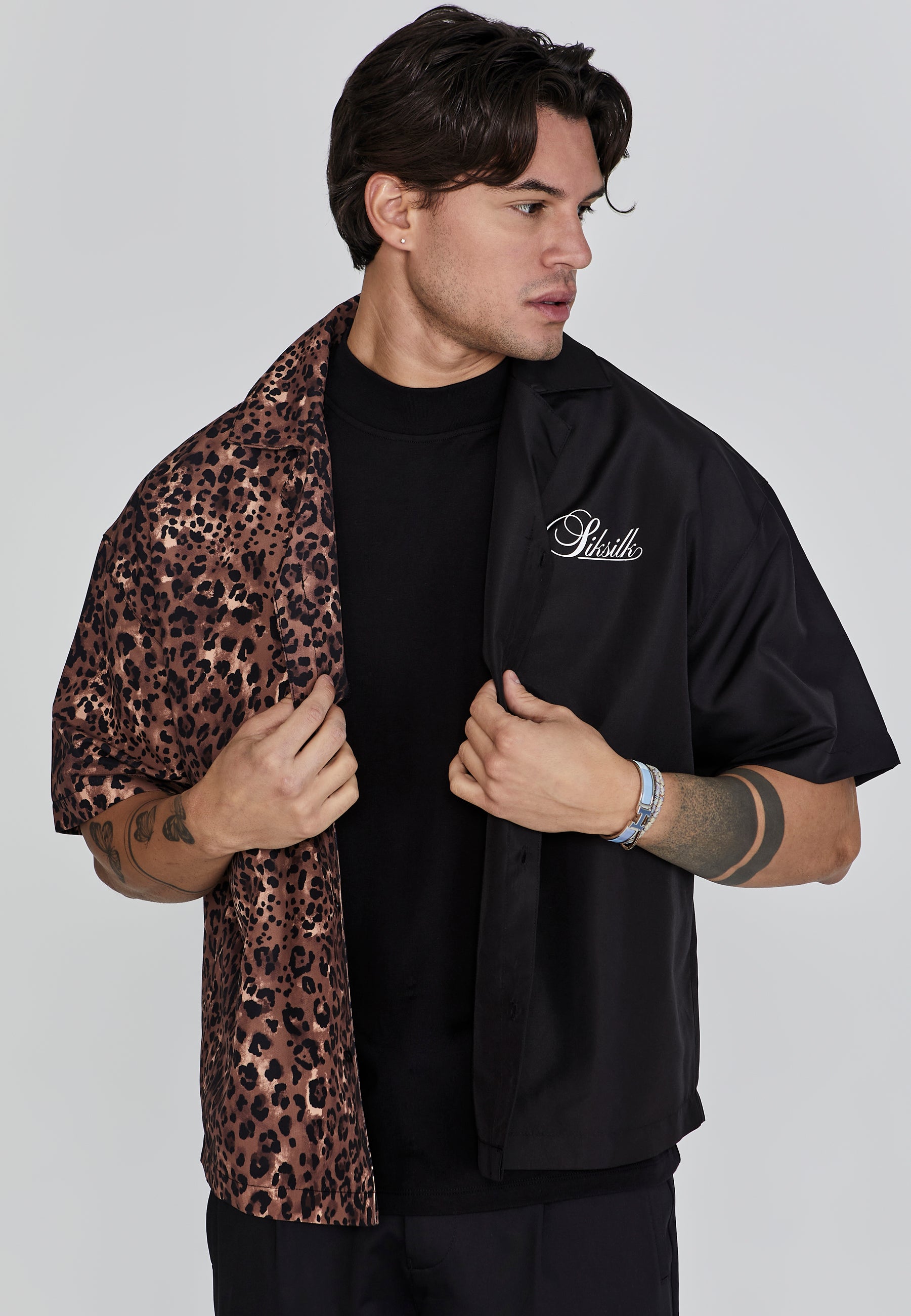 Camicia con stampa animalier in nero Camicie SikSilk   