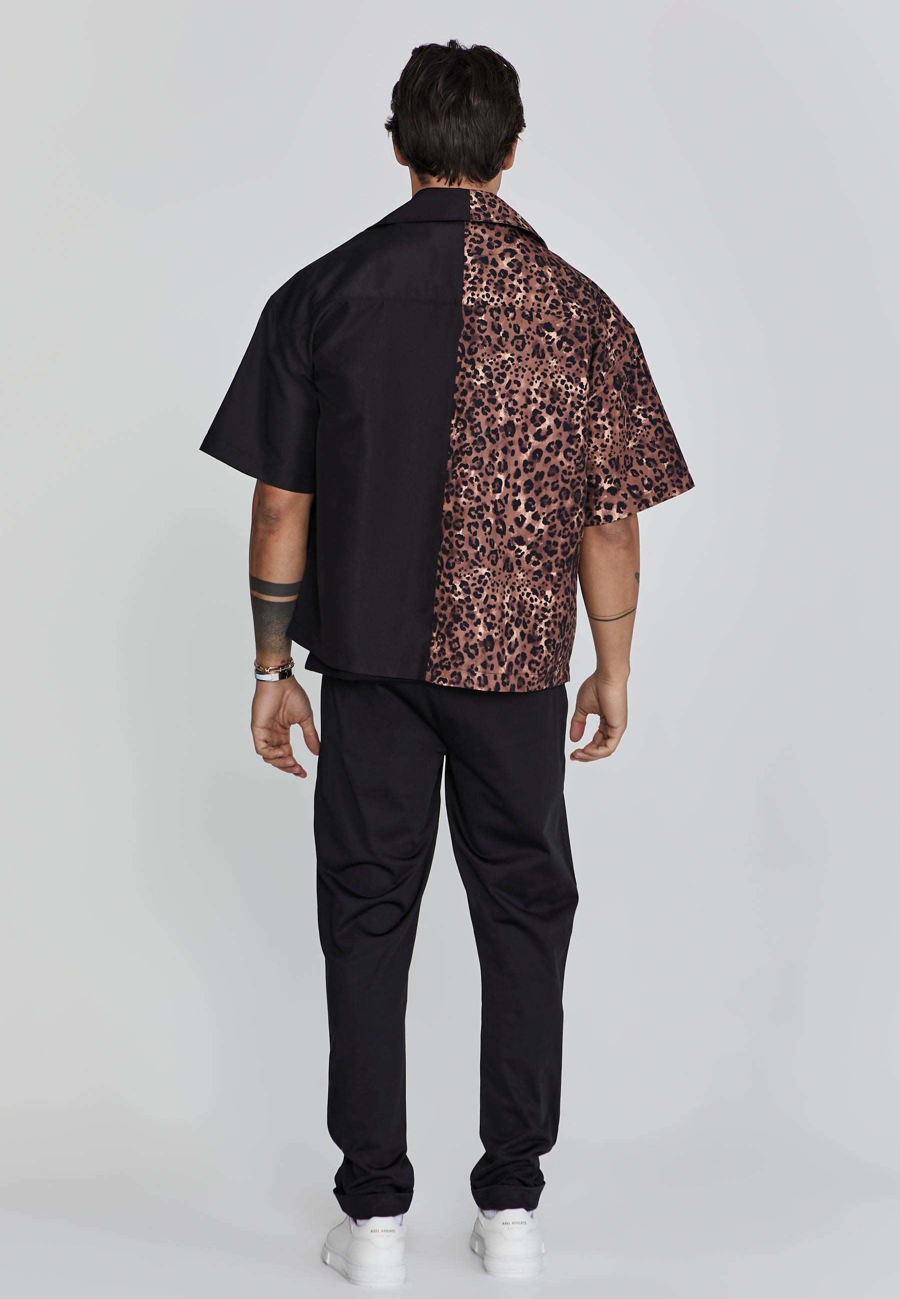 Camicia con stampa animalier in nero Camicie SikSilk   