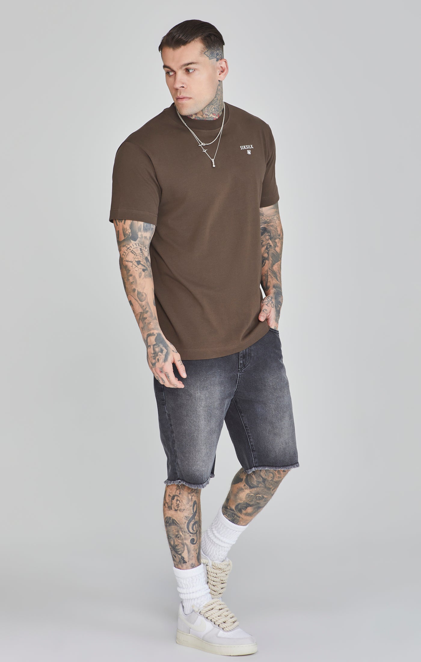 Maglietta grafica in marrone Magliette SikSilk   