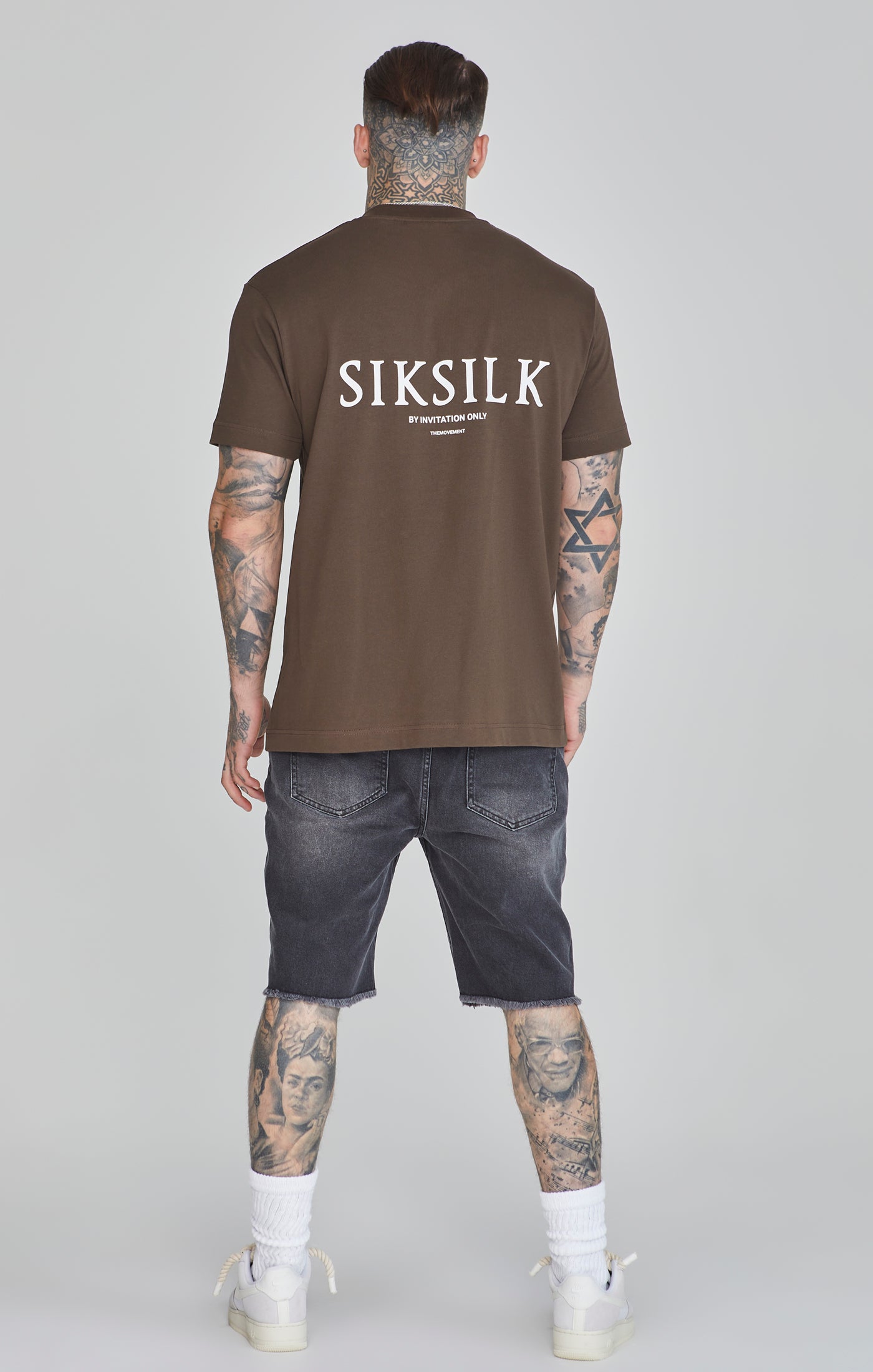 Maglietta grafica in marrone Magliette SikSilk   