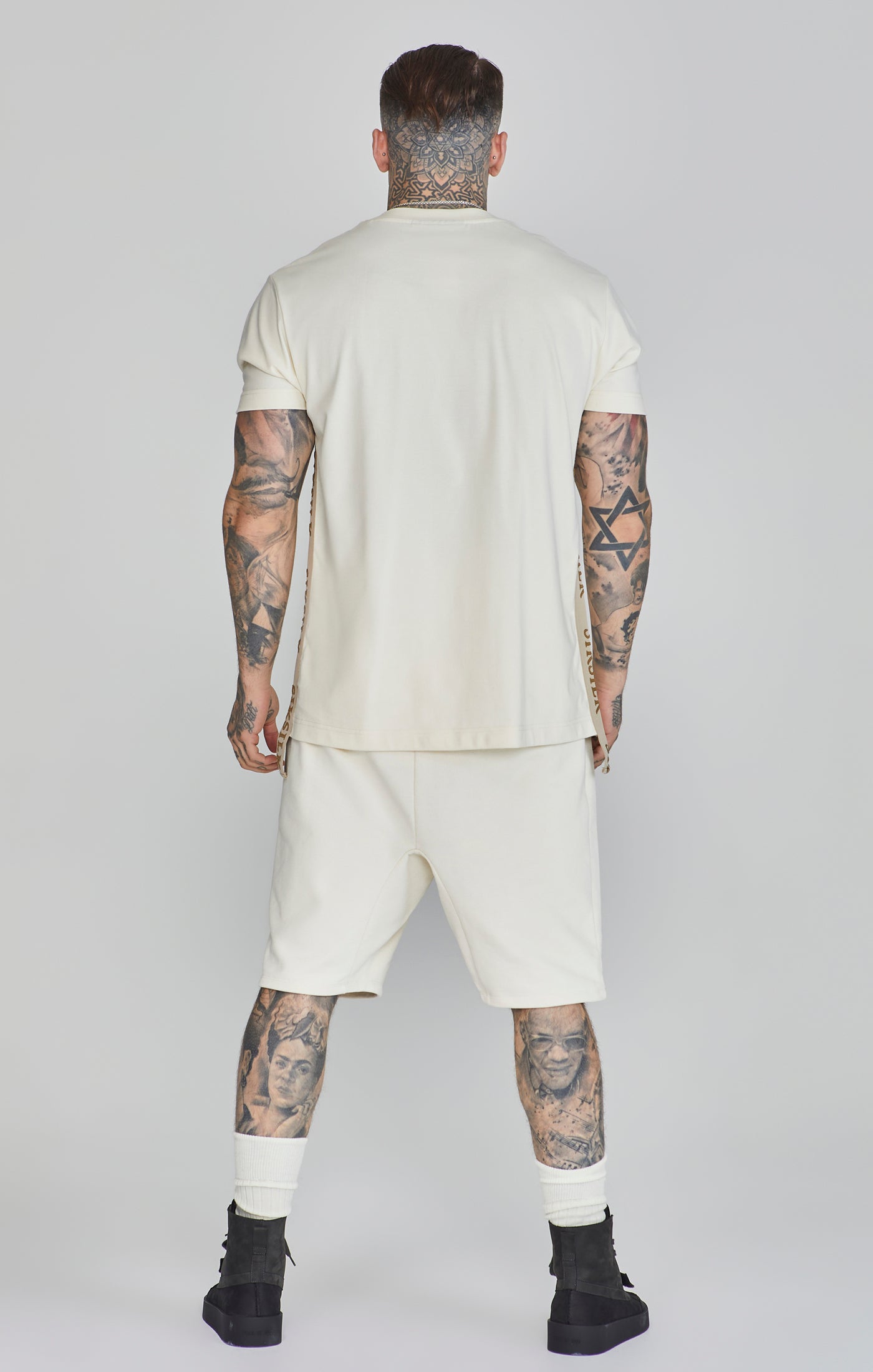 Maglietta oversize in ecru T-shirt SikSilk   