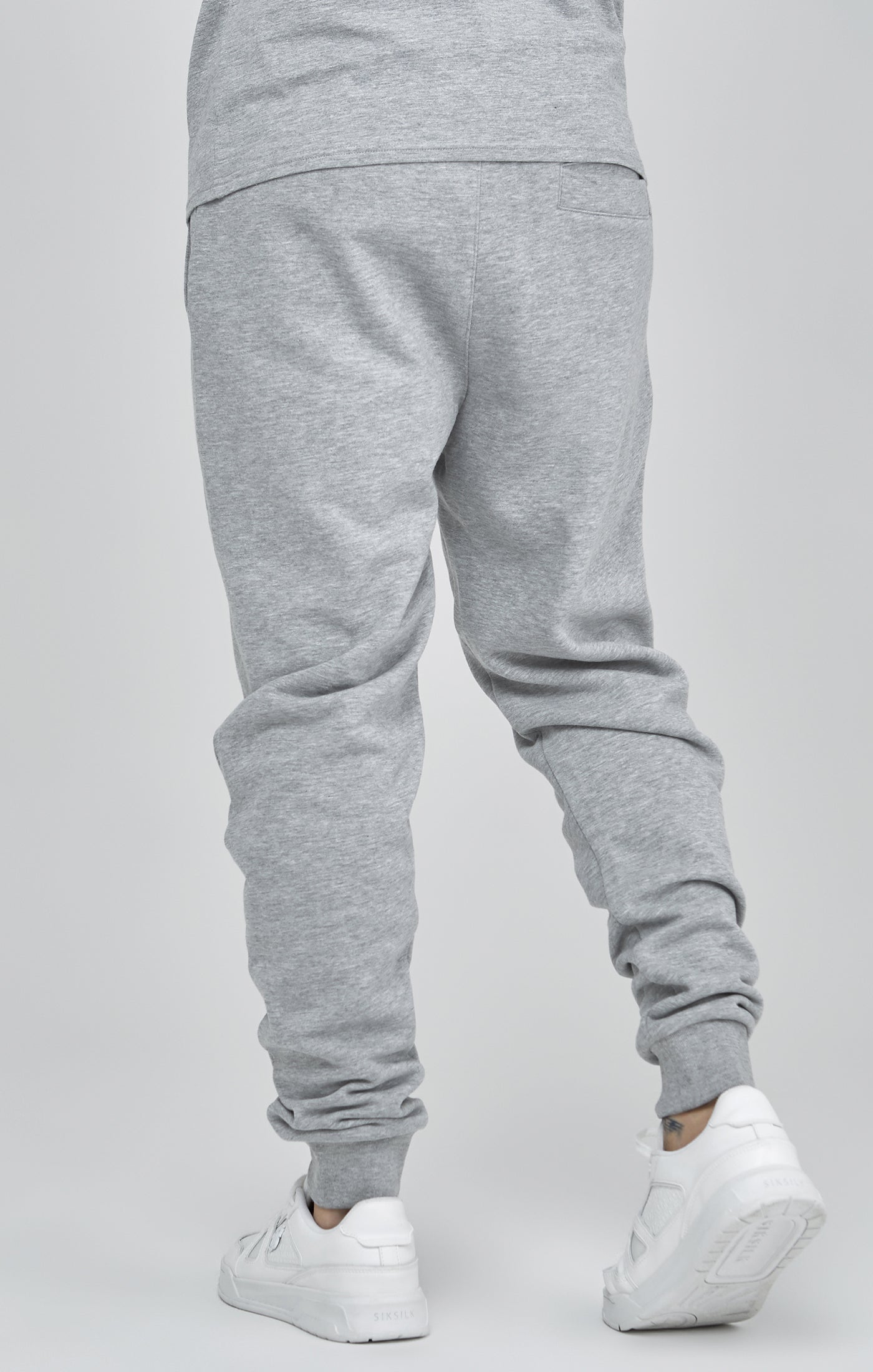 Joggers essenziali in marna grigia Pantaloni SikSilk   