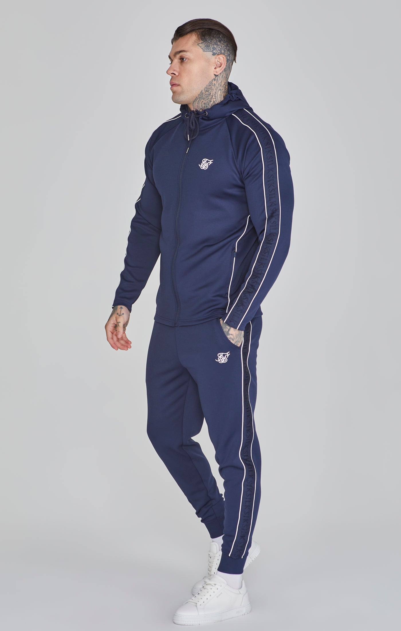 Set di felpa con cappuccio e joggers in blu SikSilk   