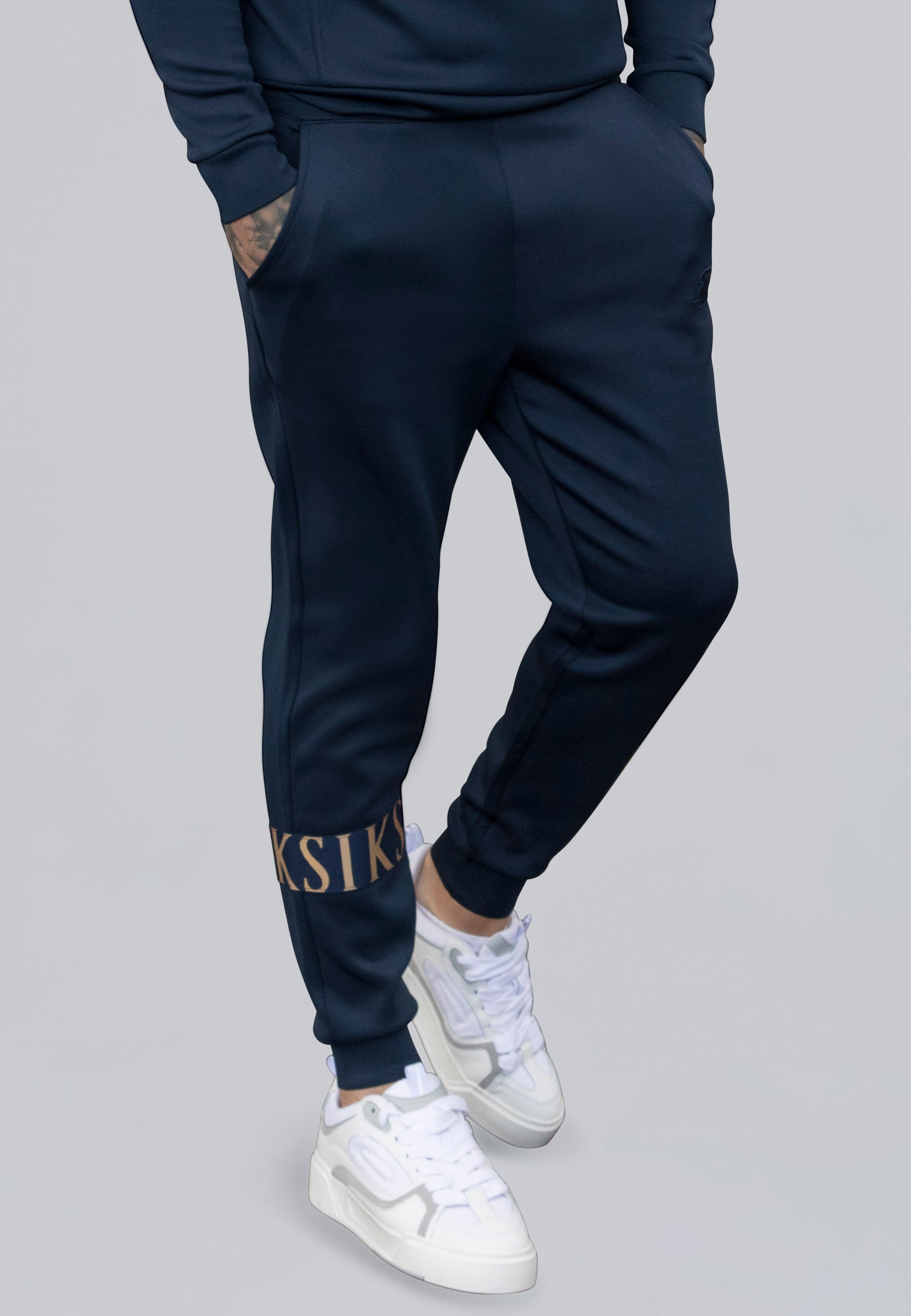 Joggers dinamici in pantaloni blu SikSilk   