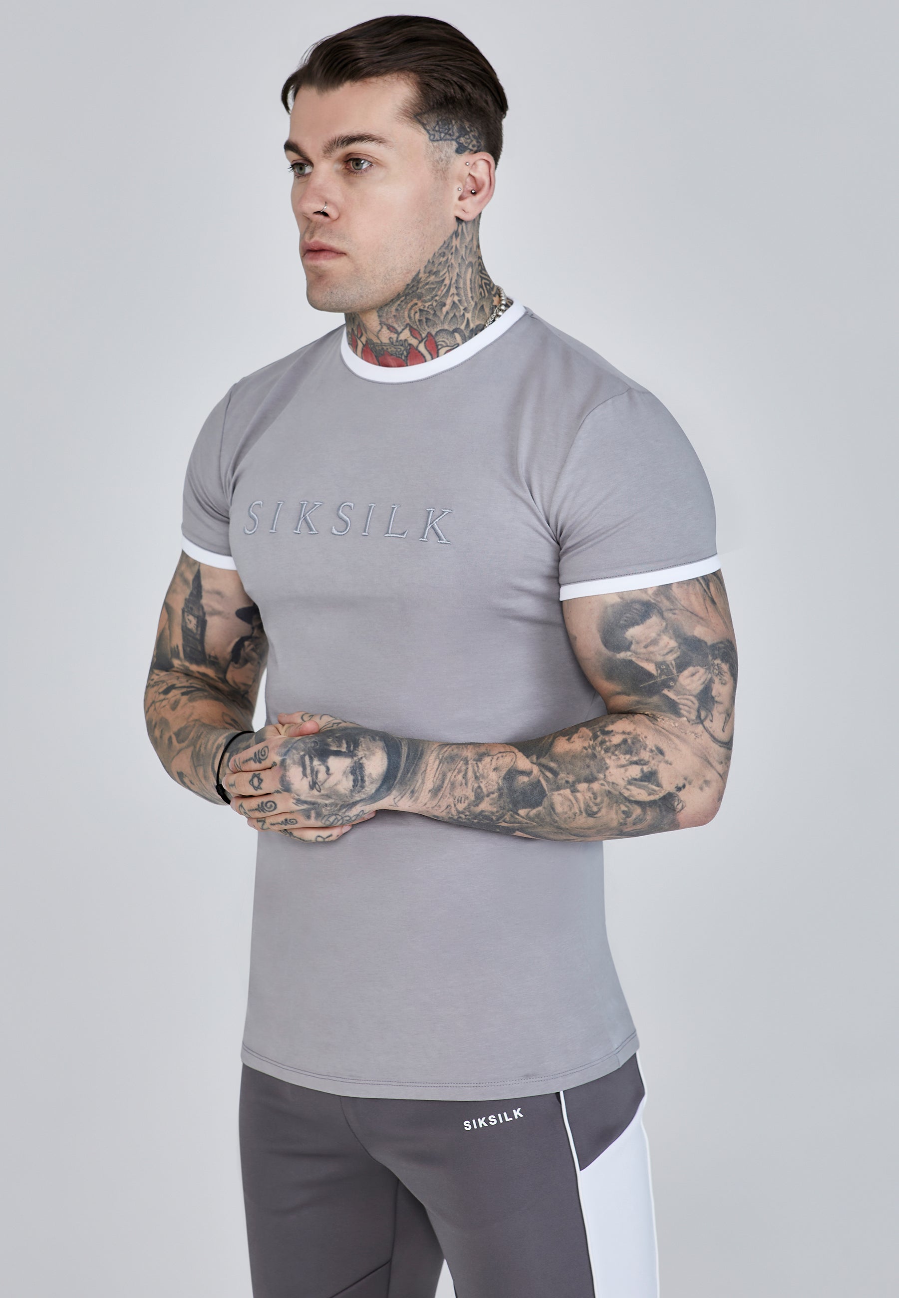 Maglietta Ringer in grigio Magliette SikSilk   