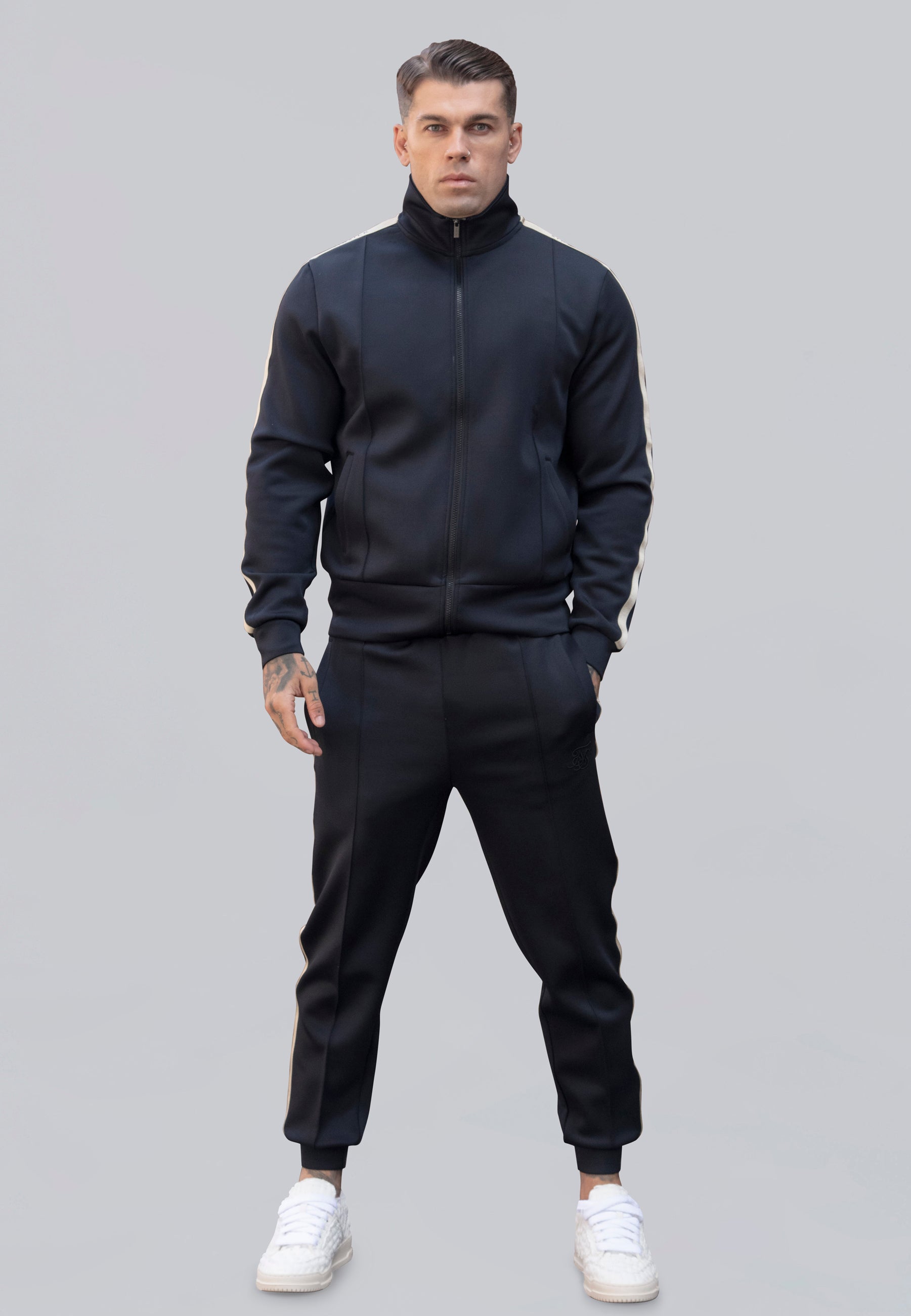 Joggers eleganti in pantaloni neri SikSilk   